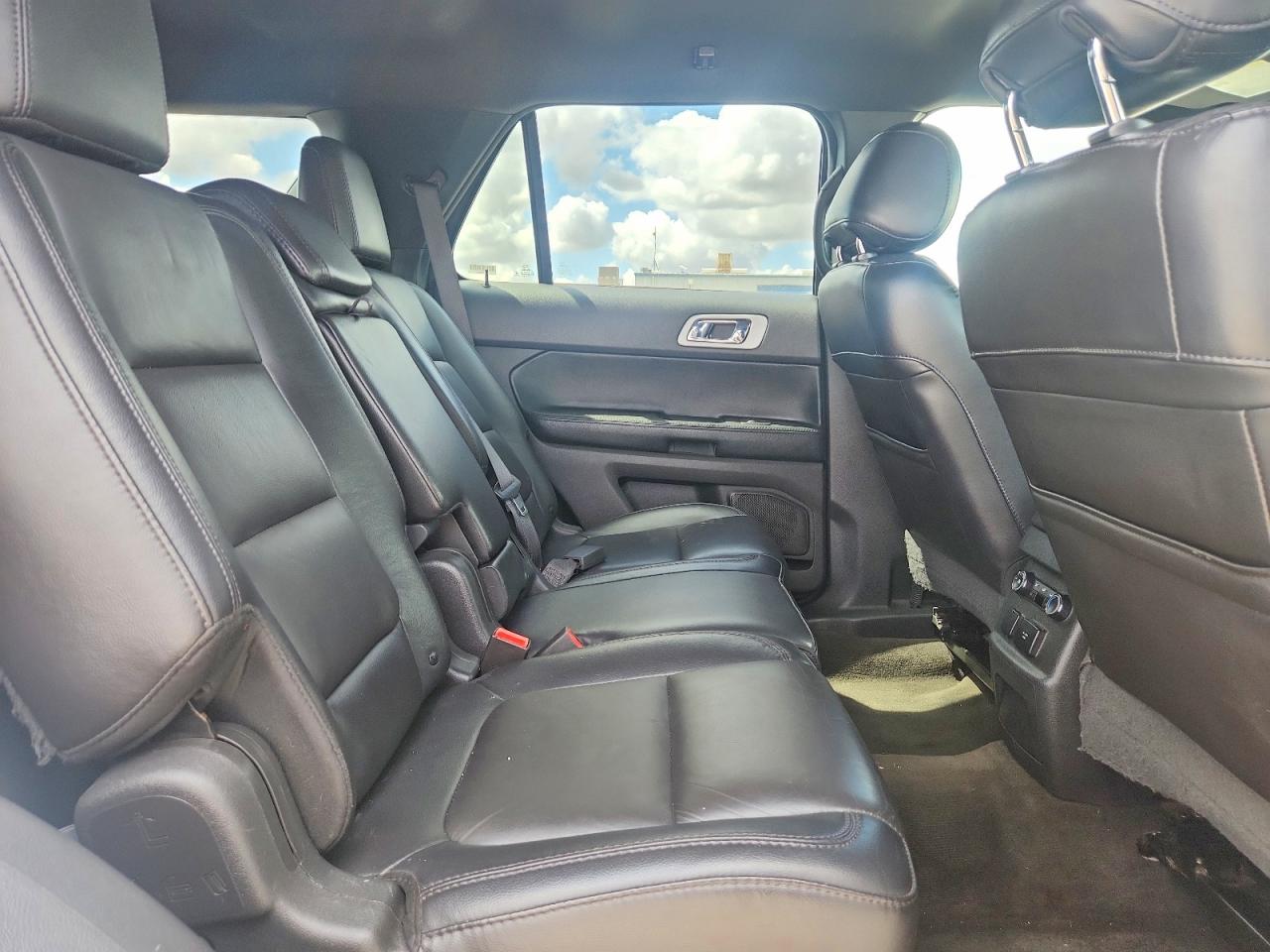 2015 Ford Explorer Limited Silver vin: 1FM5K7F86FGB26610