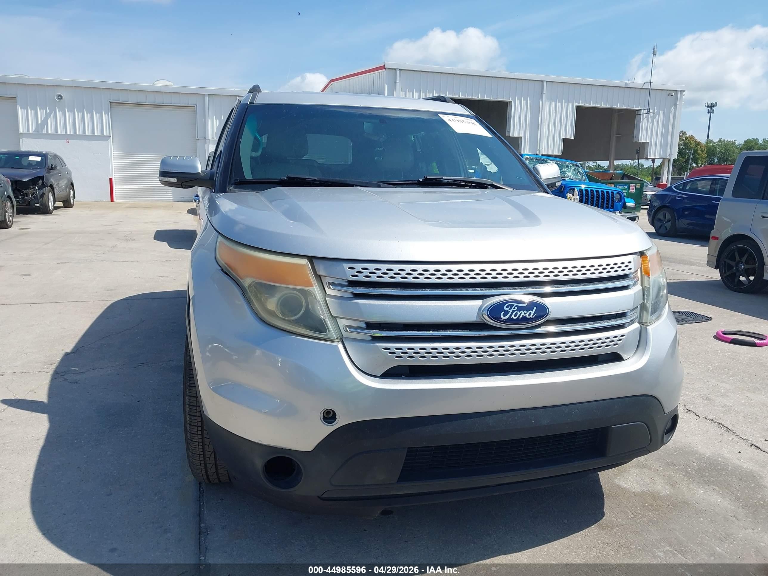 2015 Ford Explorer Limited Silver vin: 1FM5K7F86FGB81848