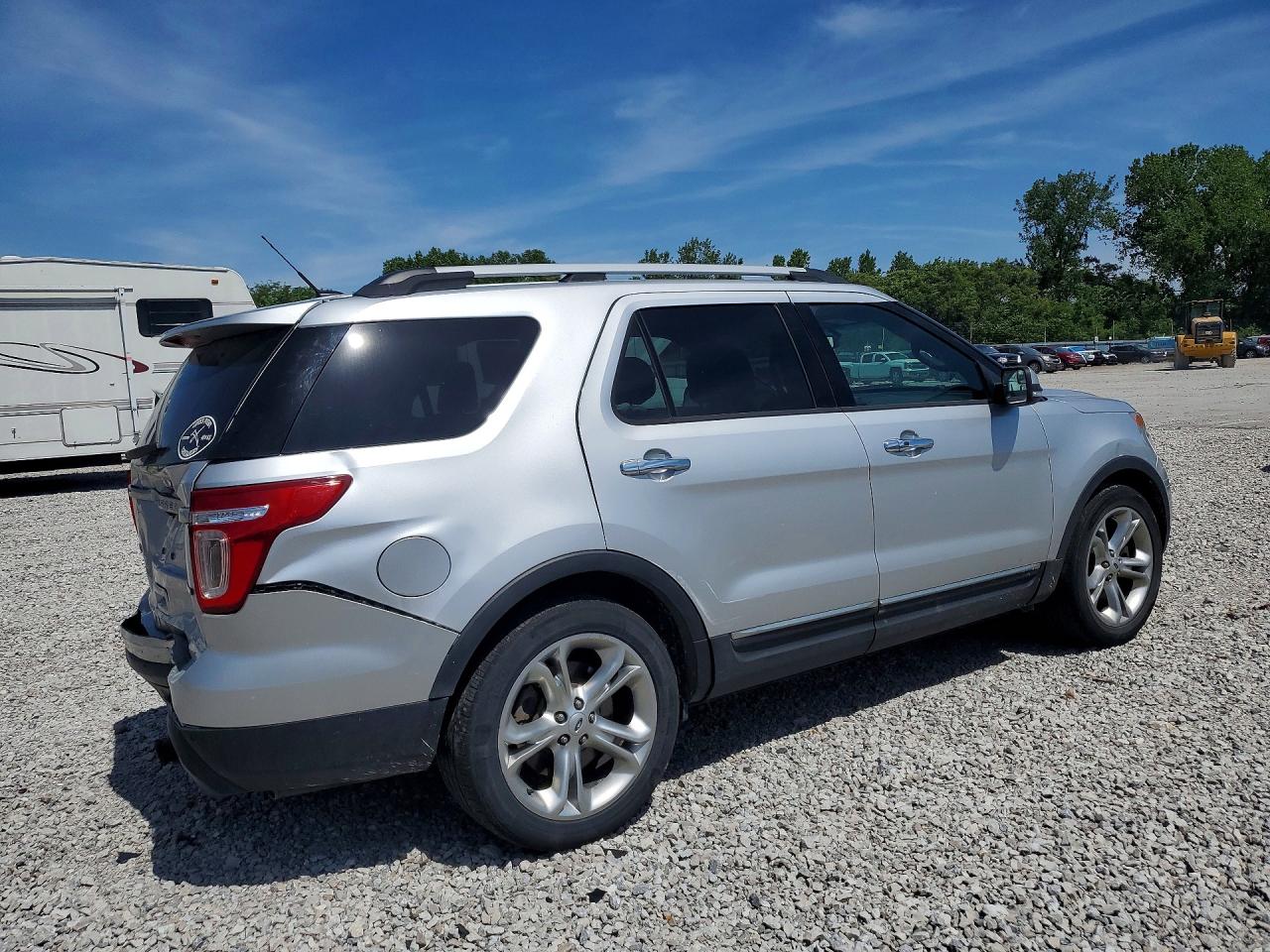 2014 Ford Explorer Limited Silver vin: 1FM5K7F88EGA64626
