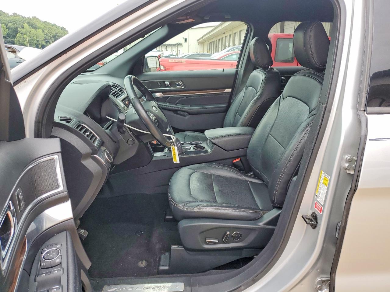 2018 Ford Explorer Limited Silver vin: 1FM5K7F88JGC67168