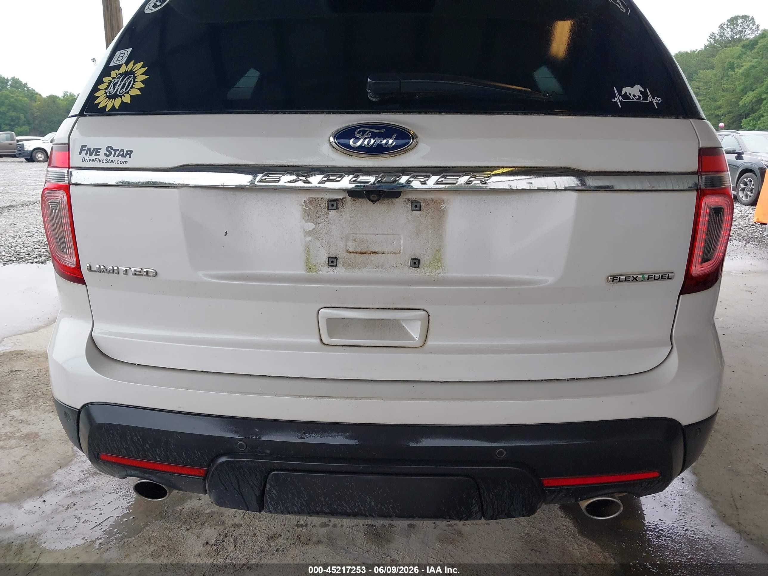 2014 Ford Explorer Limited White vin: 1FM5K7F89EGC05591