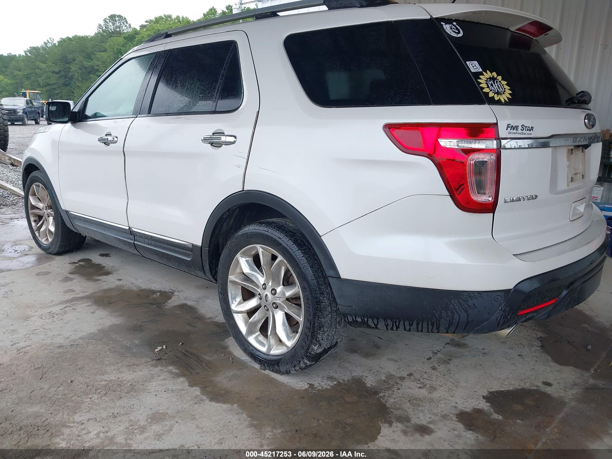 2014 Ford Explorer Limited White vin: 1FM5K7F89EGC05591
