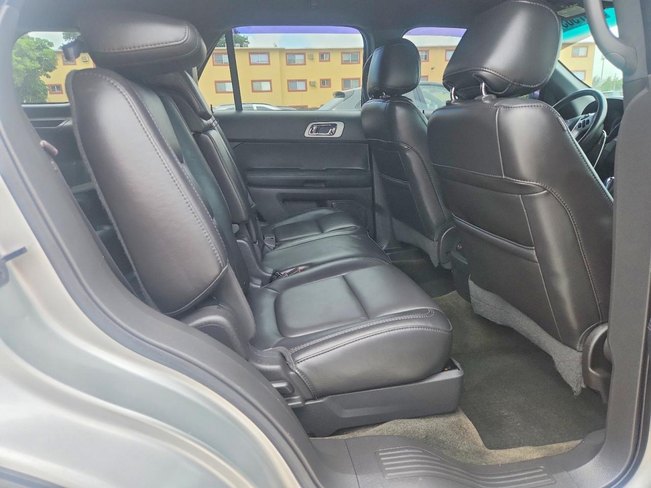 2014 Ford Explorer Limited Silver vin: 1FM5K7F89EGC24982