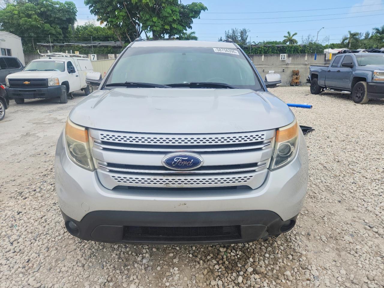 2014 Ford Explorer Limited Silver vin: 1FM5K7F89EGC24982