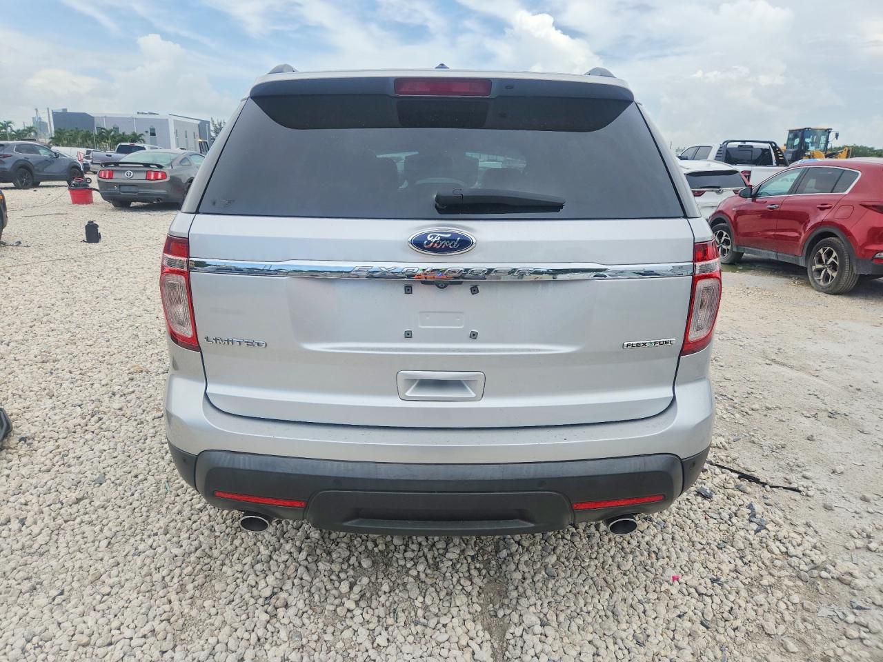 2014 Ford Explorer Limited Silver vin: 1FM5K7F89EGC24982