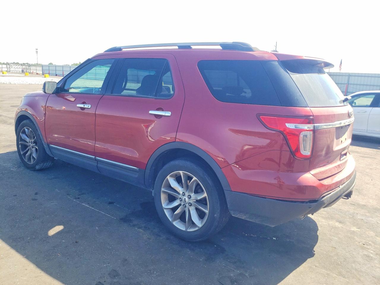 2015 Ford Explorer Limited Red vin: 1FM5K7F89FGA01536
