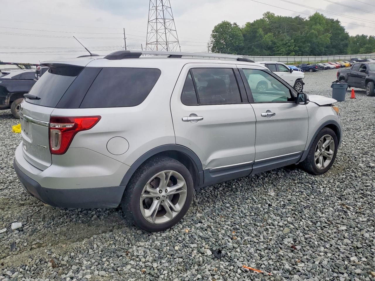 2015 Ford Explorer Limited Серебряный vin: 1FM5K7F89FGA34987