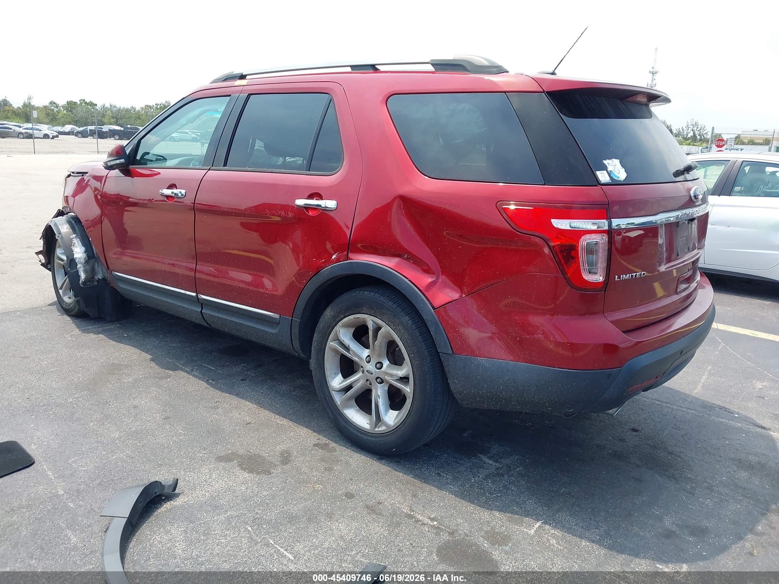 2015 Ford Explorer Limited Red vin: 1FM5K7F89FGA89701