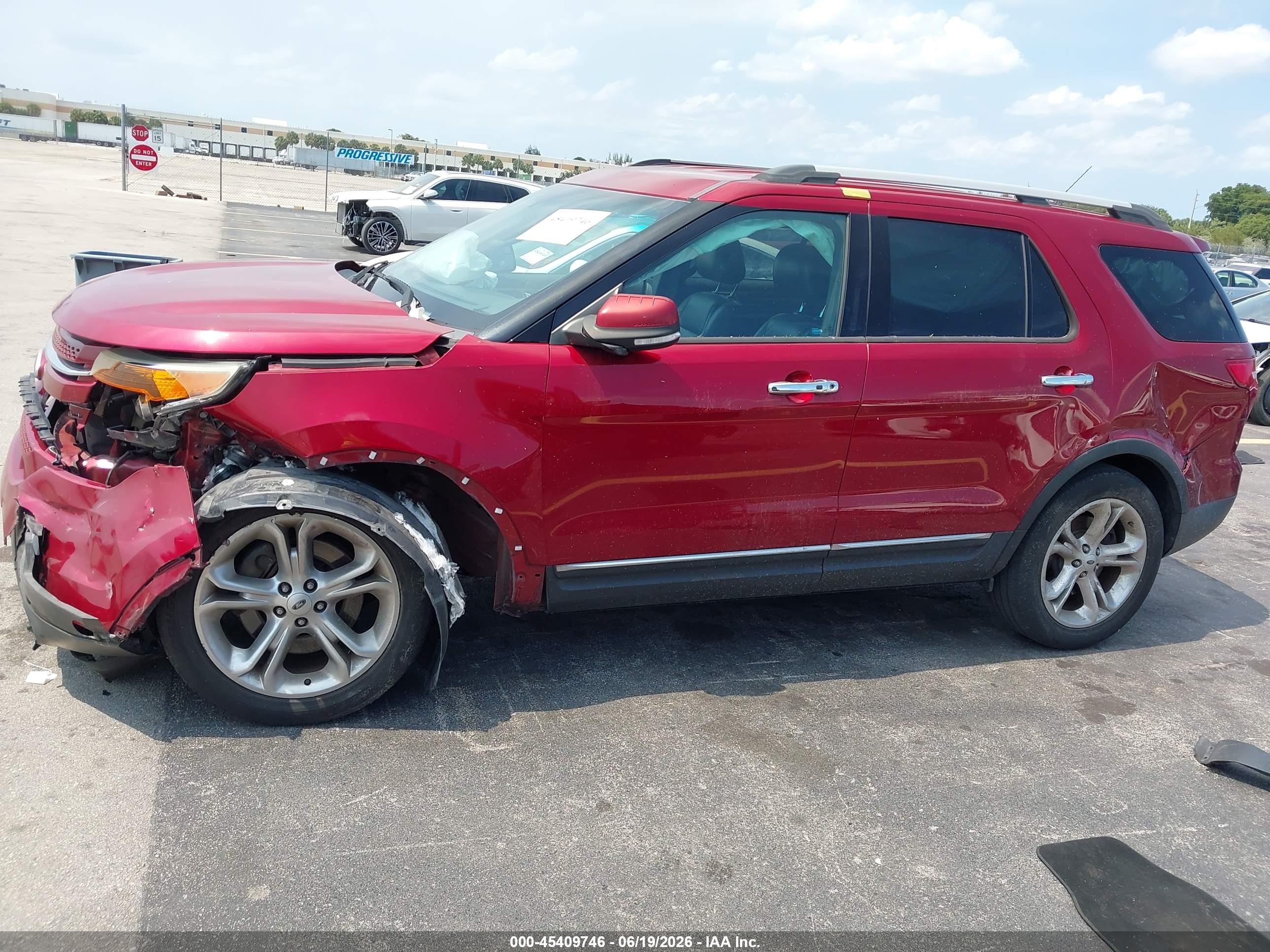 2015 Ford Explorer Limited Red vin: 1FM5K7F89FGA89701