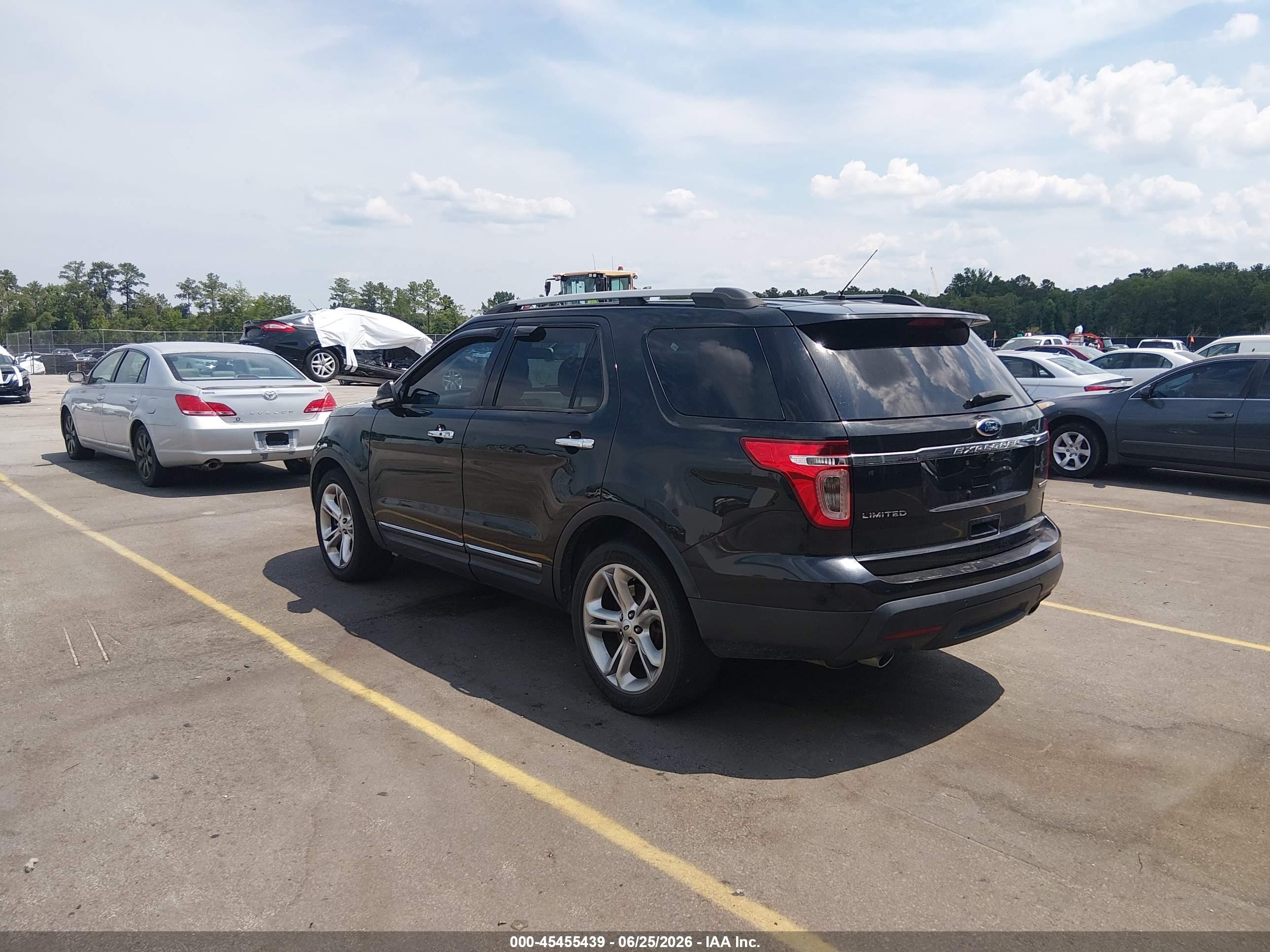 2015 Ford Explorer Limited Черный vin: 1FM5K7F89FGC69132