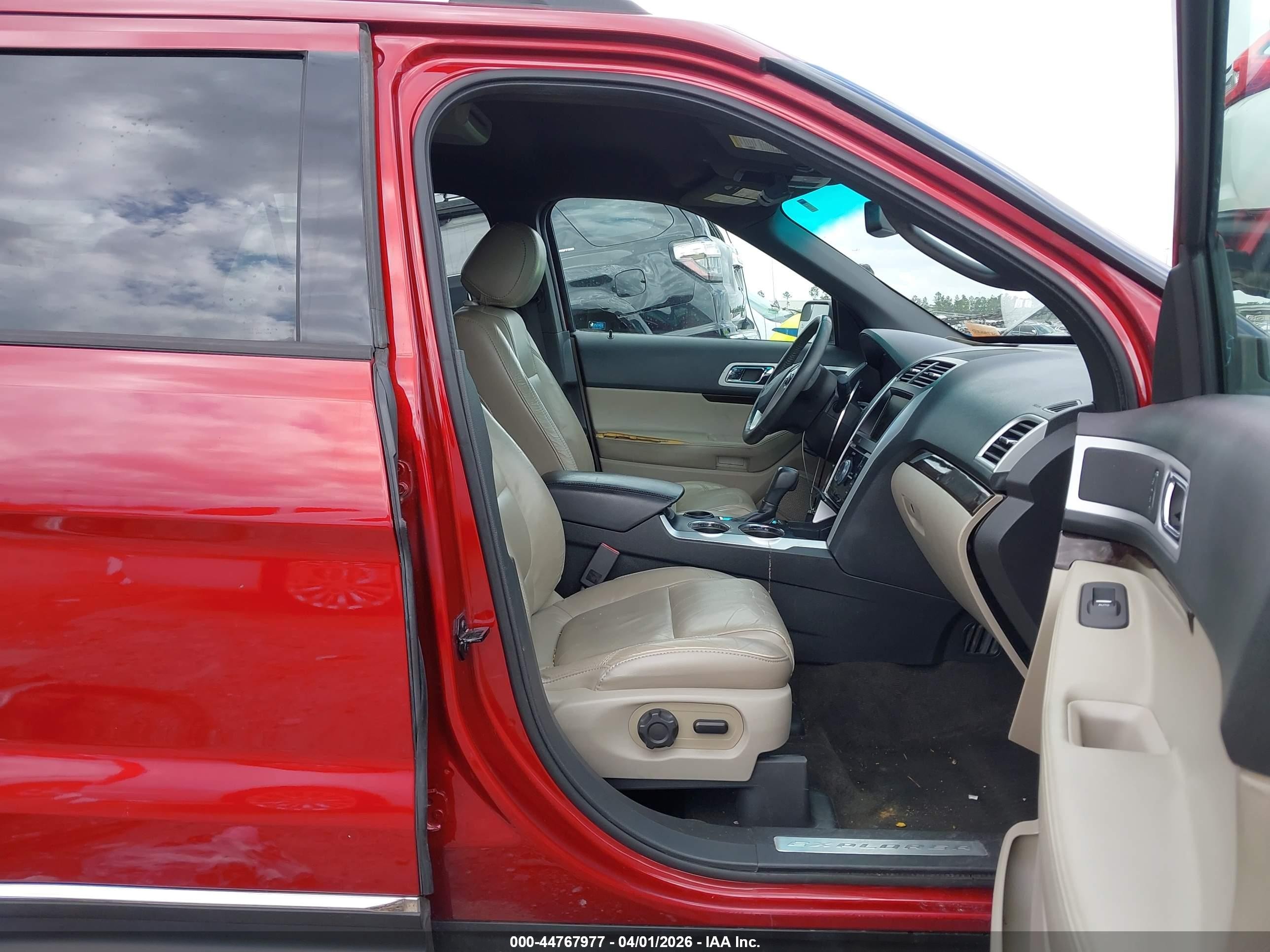 2014 Ford Explorer Limited Red vin: 1FM5K7F8XEGA37346