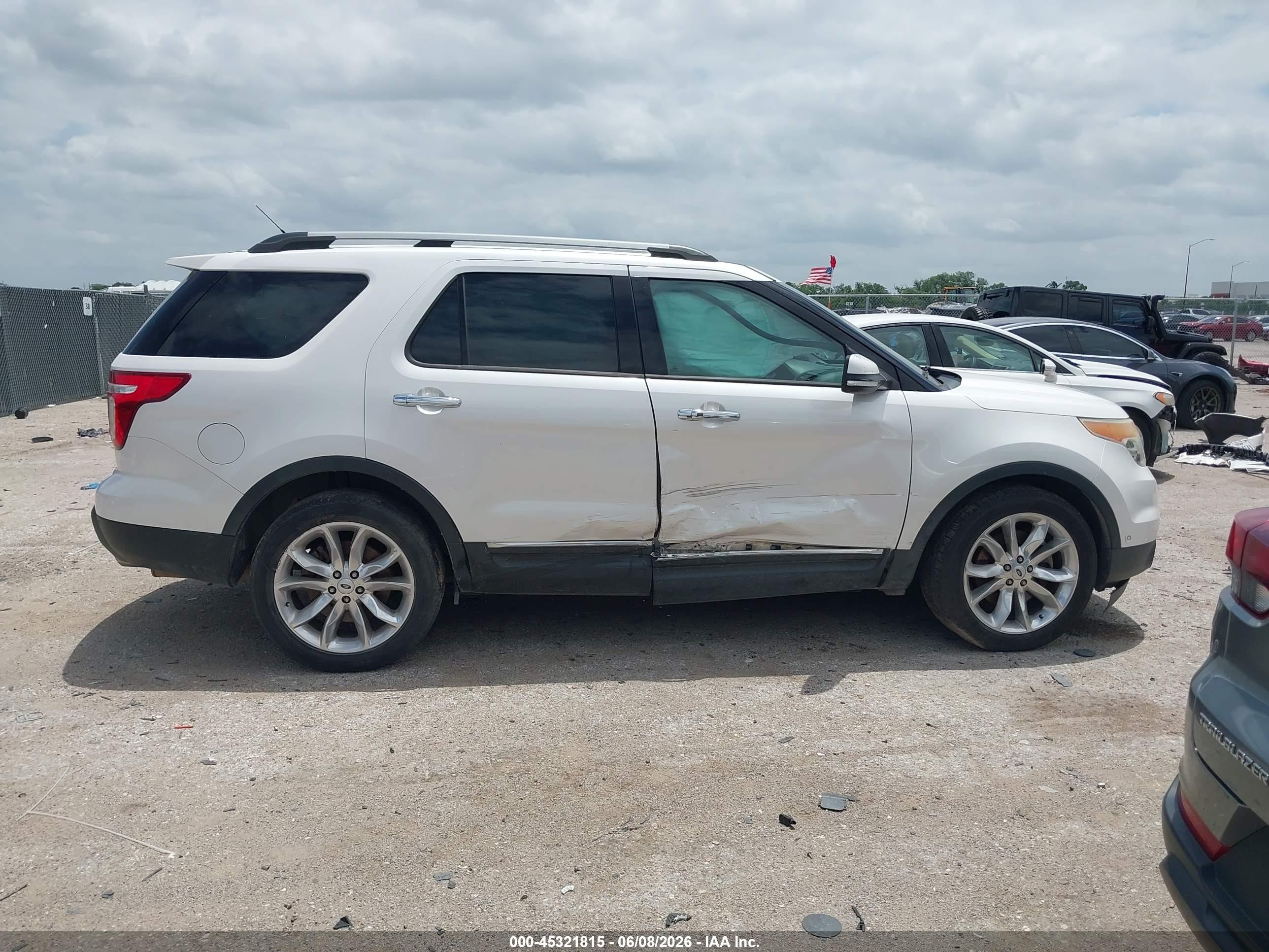 2014 Ford Explorer Limited White vin: 1FM5K7F95EGA26179