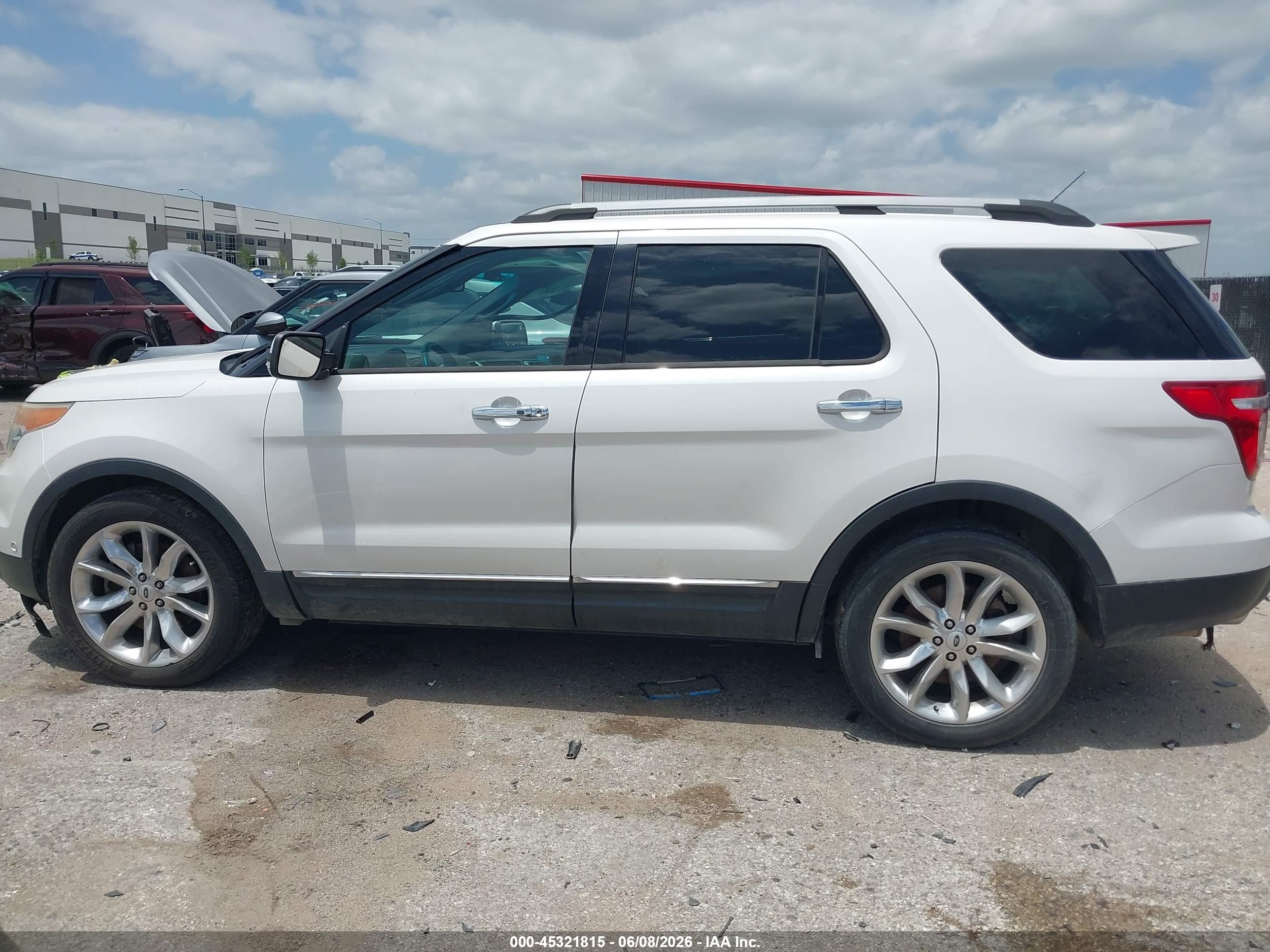 2014 Ford Explorer Limited White vin: 1FM5K7F95EGA26179