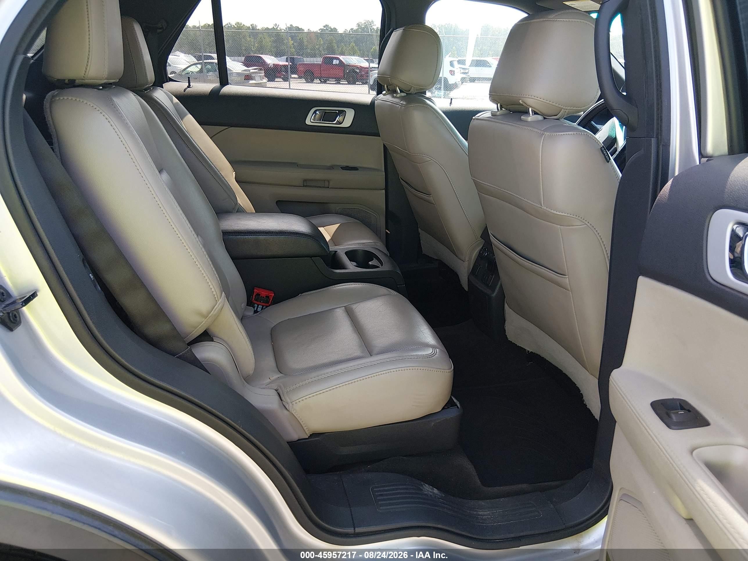 2013 Ford Explorer Limited Серебряный vin: 1FM5K7F97DGA20477