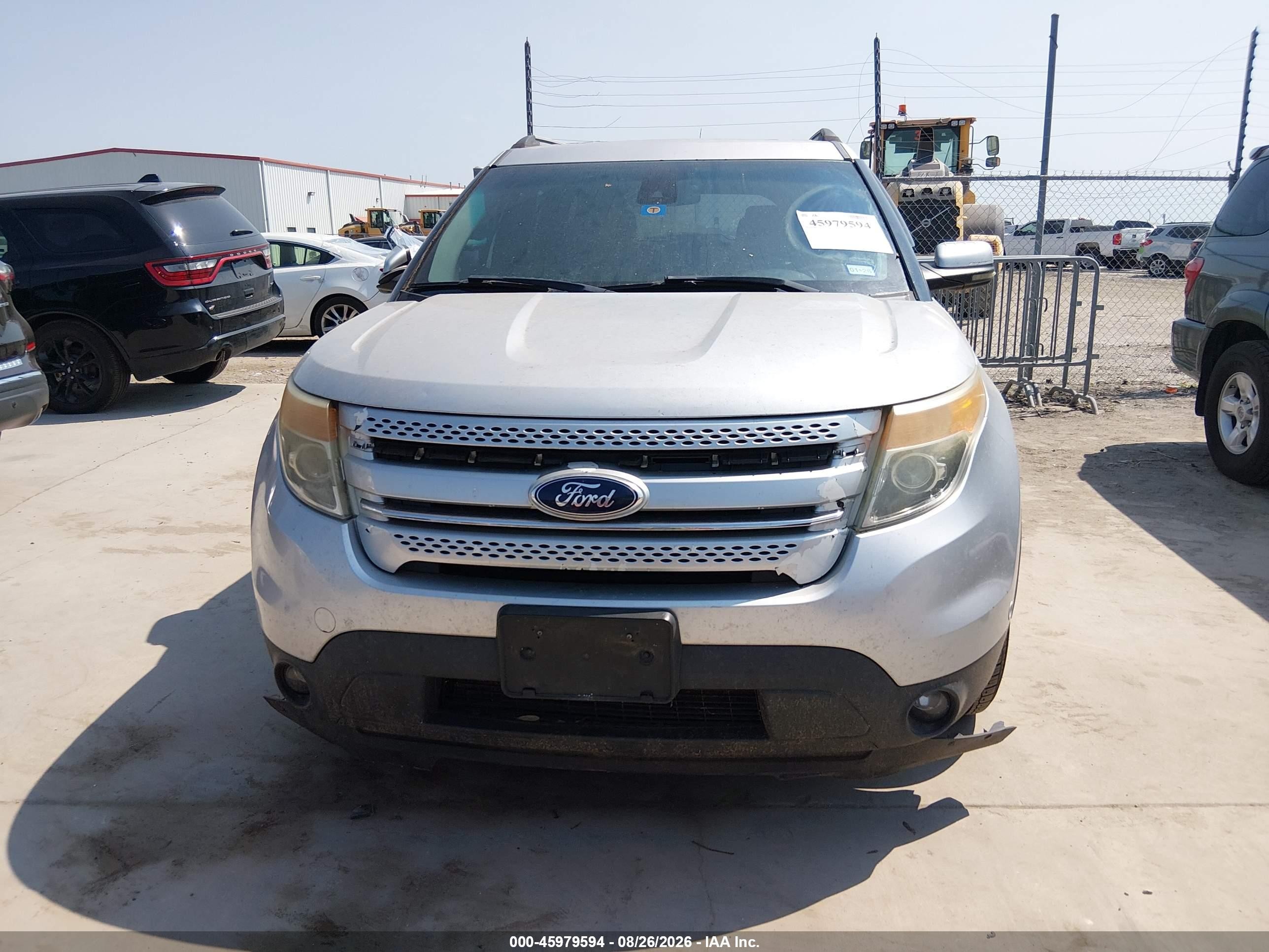 2013 Ford Explorer Limited Серебряный vin: 1FM5K7F98DGB08308