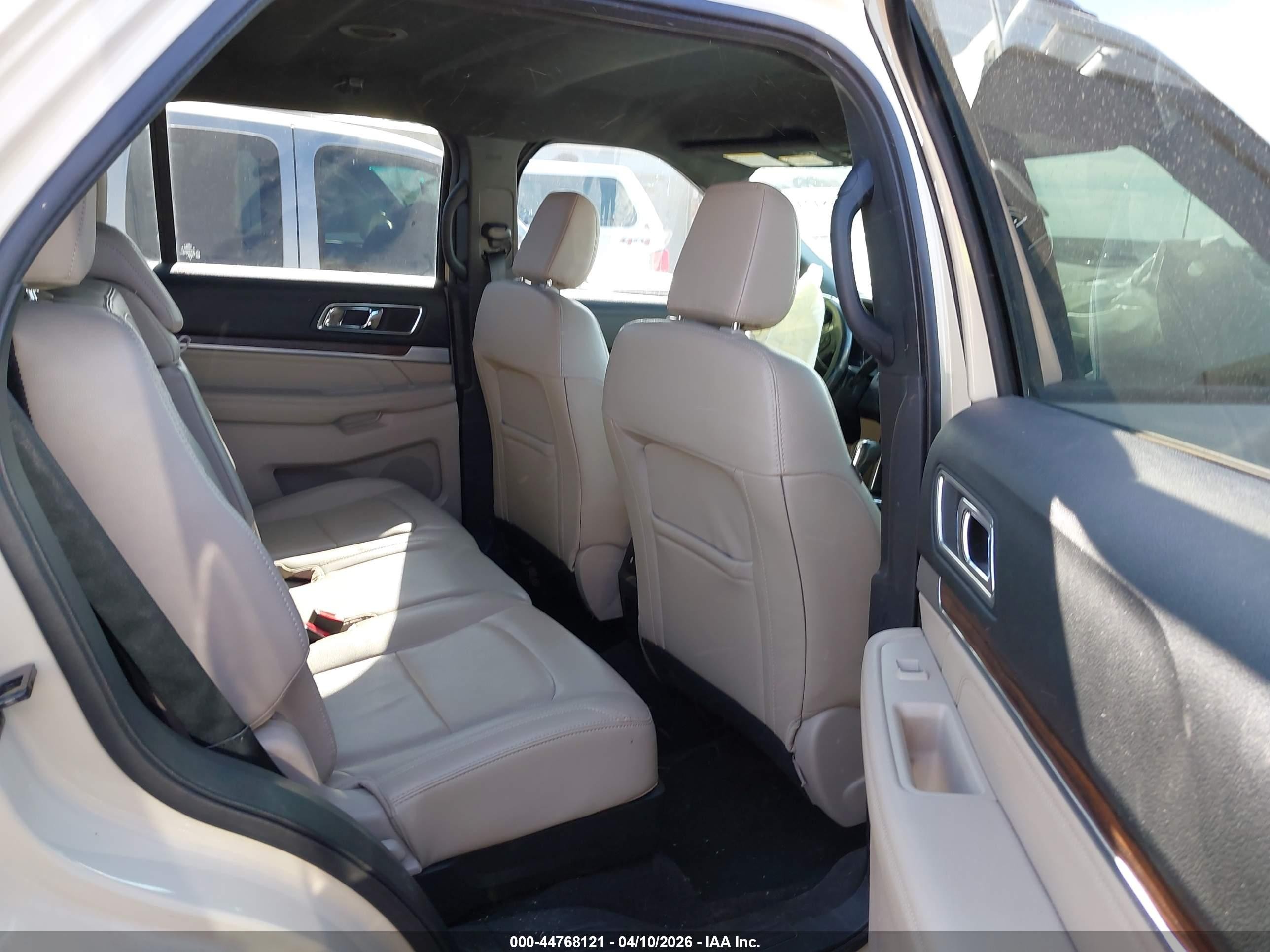 2018 Ford Explorer Limited Tan vin: 1FM5K7FH4JGC93301
