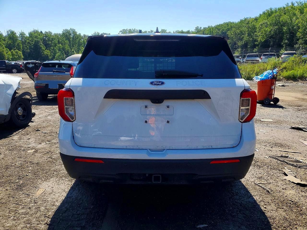 2021 Ford Explorer Police Interceptor White vin: 1FM5K8AB1MGA52812