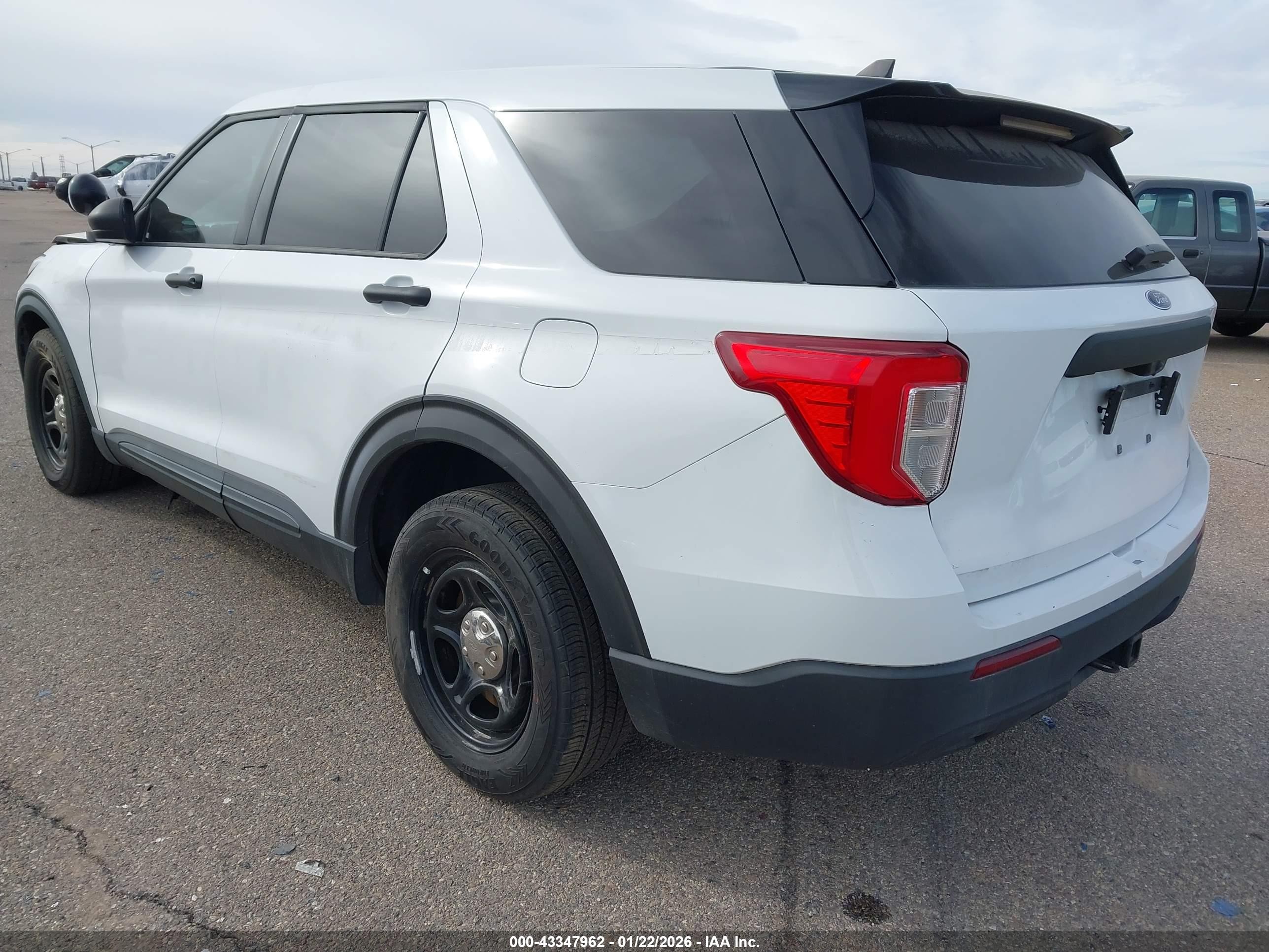 2021 Ford Explorer Police Interceptor White vin: 1FM5K8AB3MGA42430