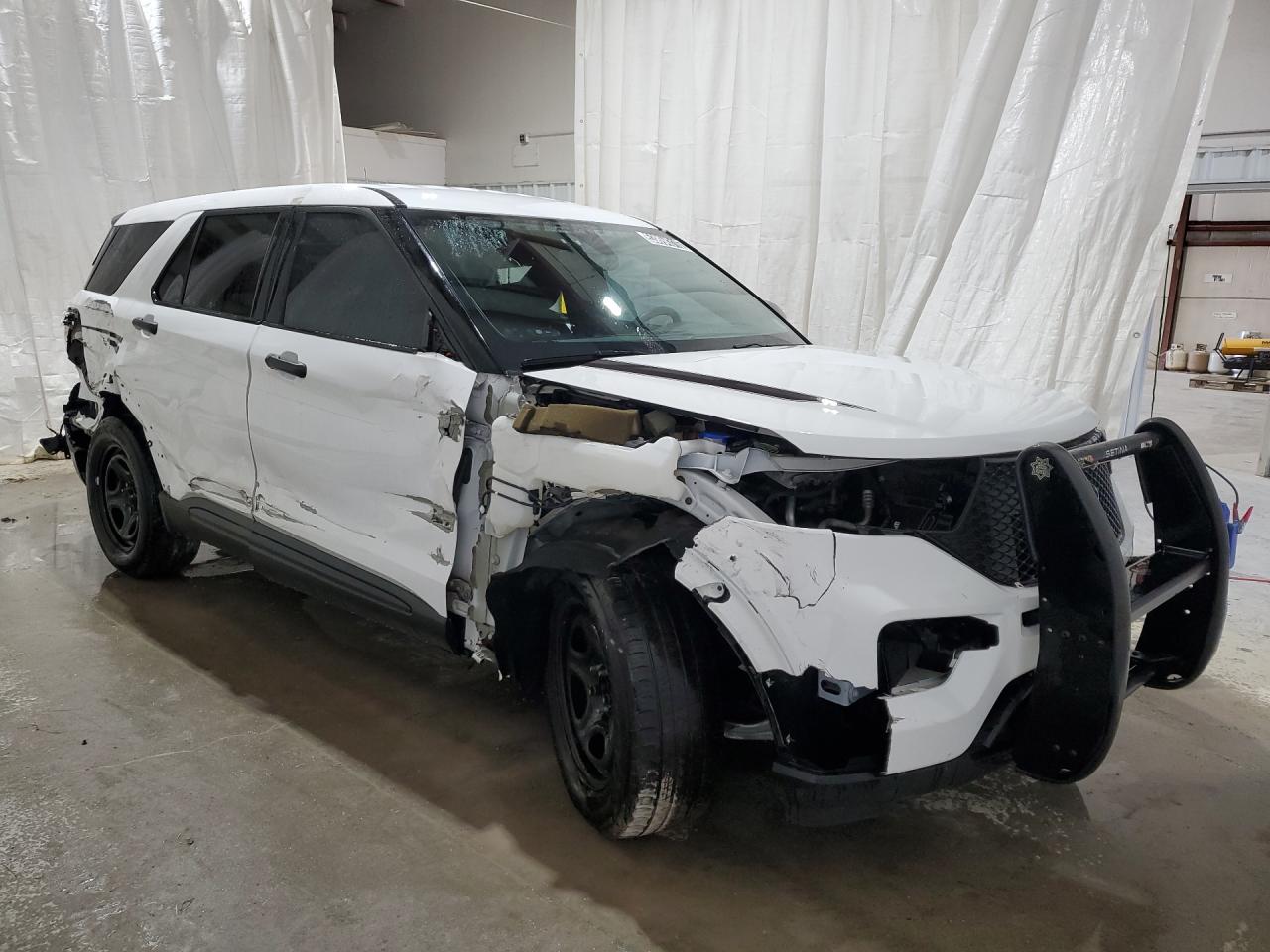 2022 Ford Explorer Police Interceptor Белый vin: 1FM5K8AB8NGA32347 Damage: Right Front Fender, Missing, Replacement Required