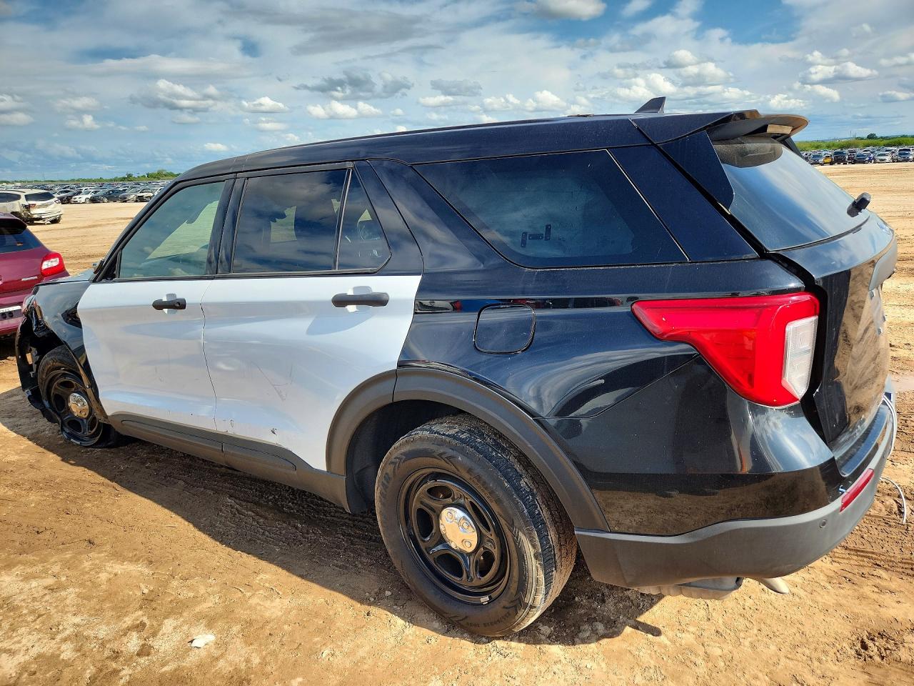 2024 Ford Explorer Police Interceptor Black vin: 1FM5K8AB9RGA68148