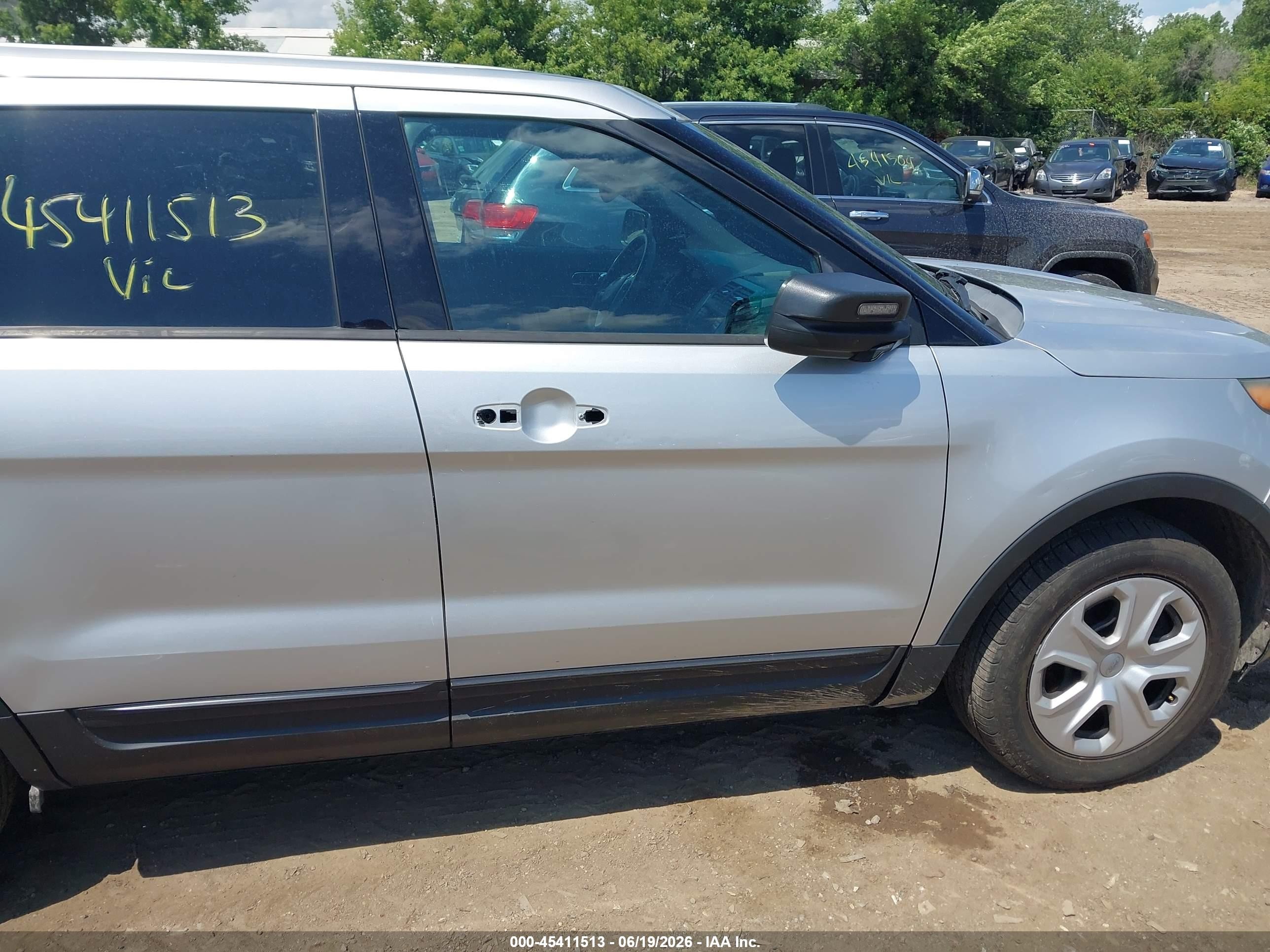 2015 Ford Utility Police Interceptor   Silver vin: 1FM5K8AR0FGB98862