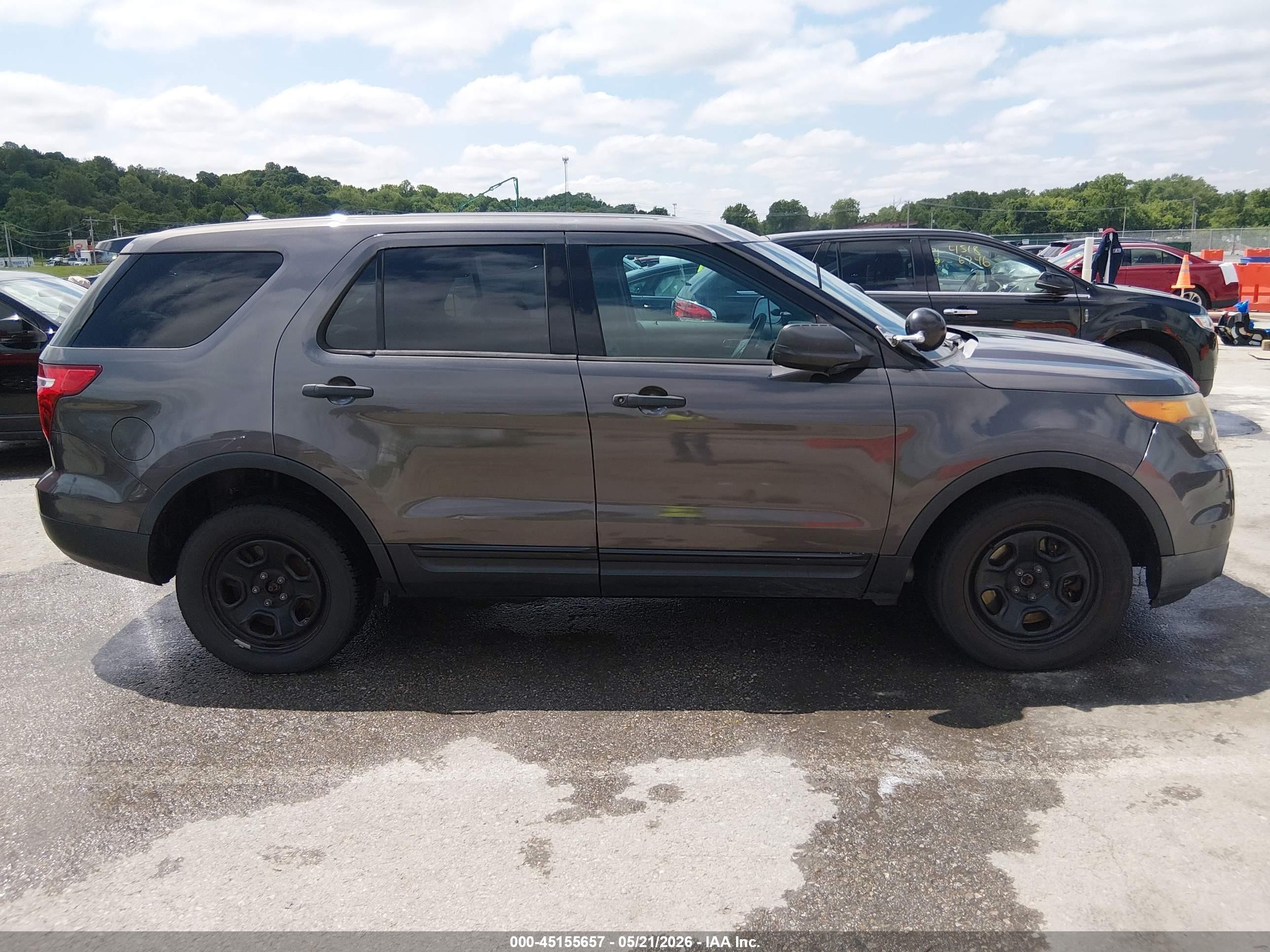 2015 Ford Utility Police Interceptor   Gray vin: 1FM5K8AR0FGC51625