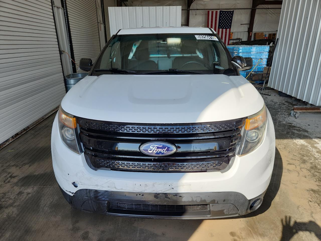 2015 Ford Explorer Police Interceptor White vin: 1FM5K8AR1FGC41640 Damage: Front Bumper/Cover, Scraped, > 12 Inches
