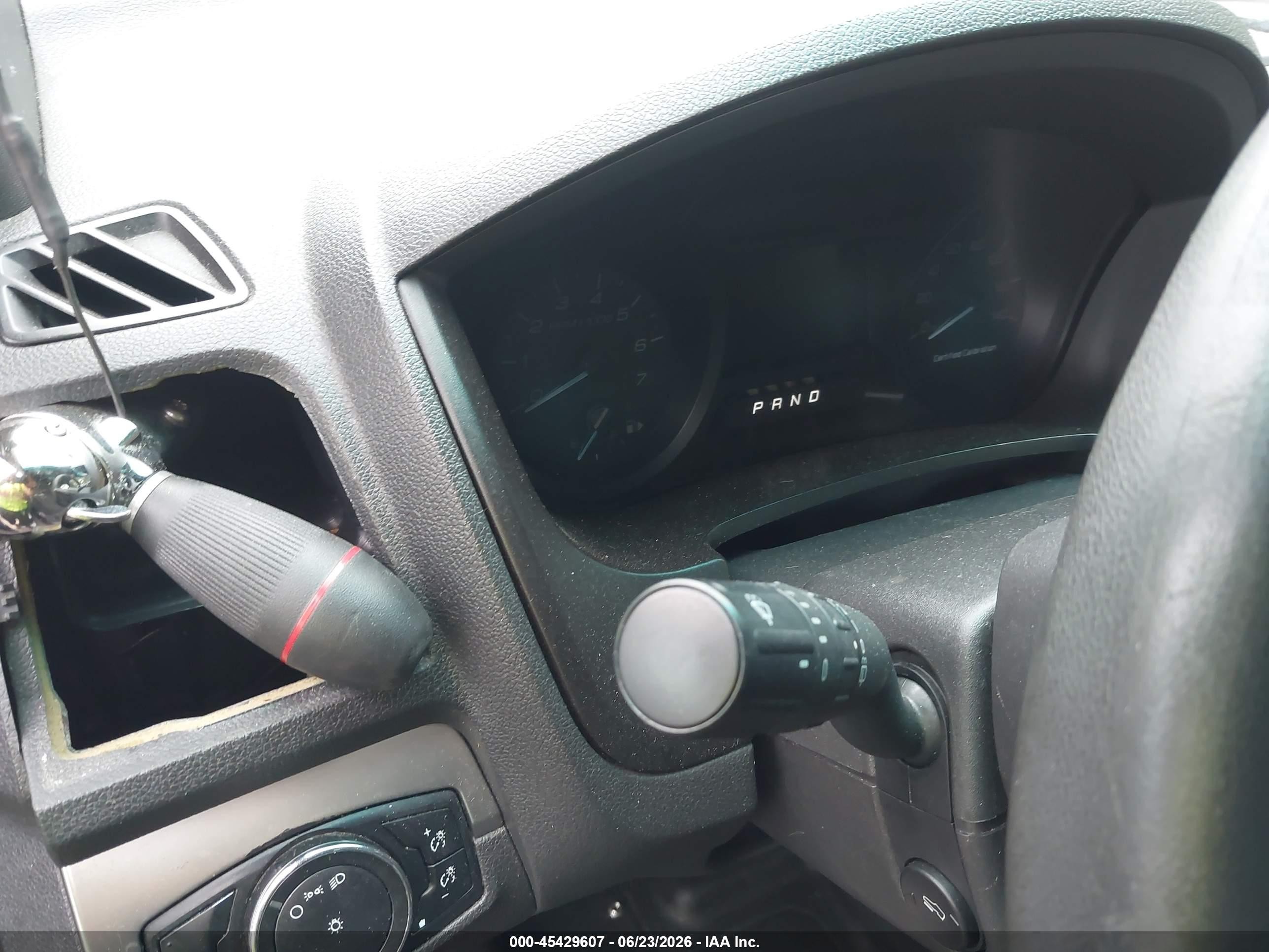 2013 Ford Utility Police Interceptor   Белый vin: 1FM5K8AR2DGC63725