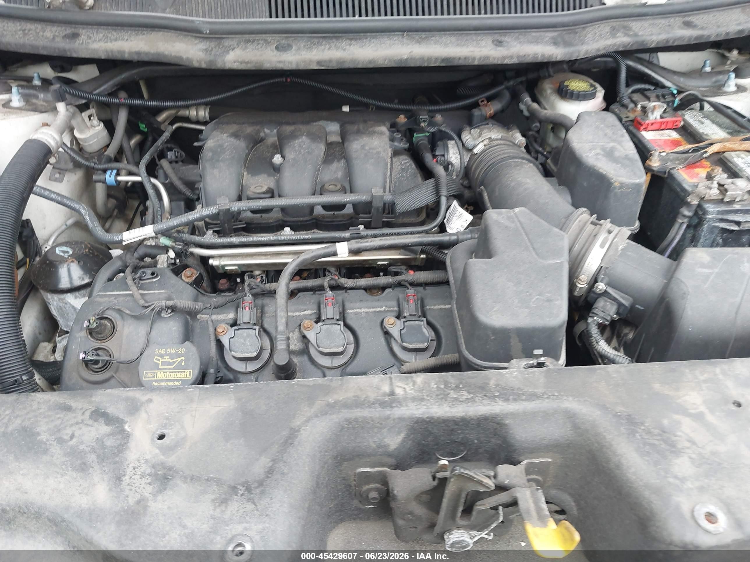 2013 Ford Utility Police Interceptor   Белый vin: 1FM5K8AR2DGC63725