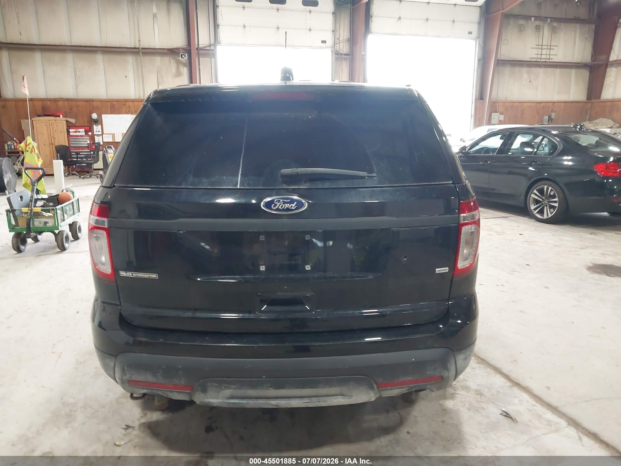 2015 Ford Utility Police Interceptor   Black vin: 1FM5K8AR2FGA89190