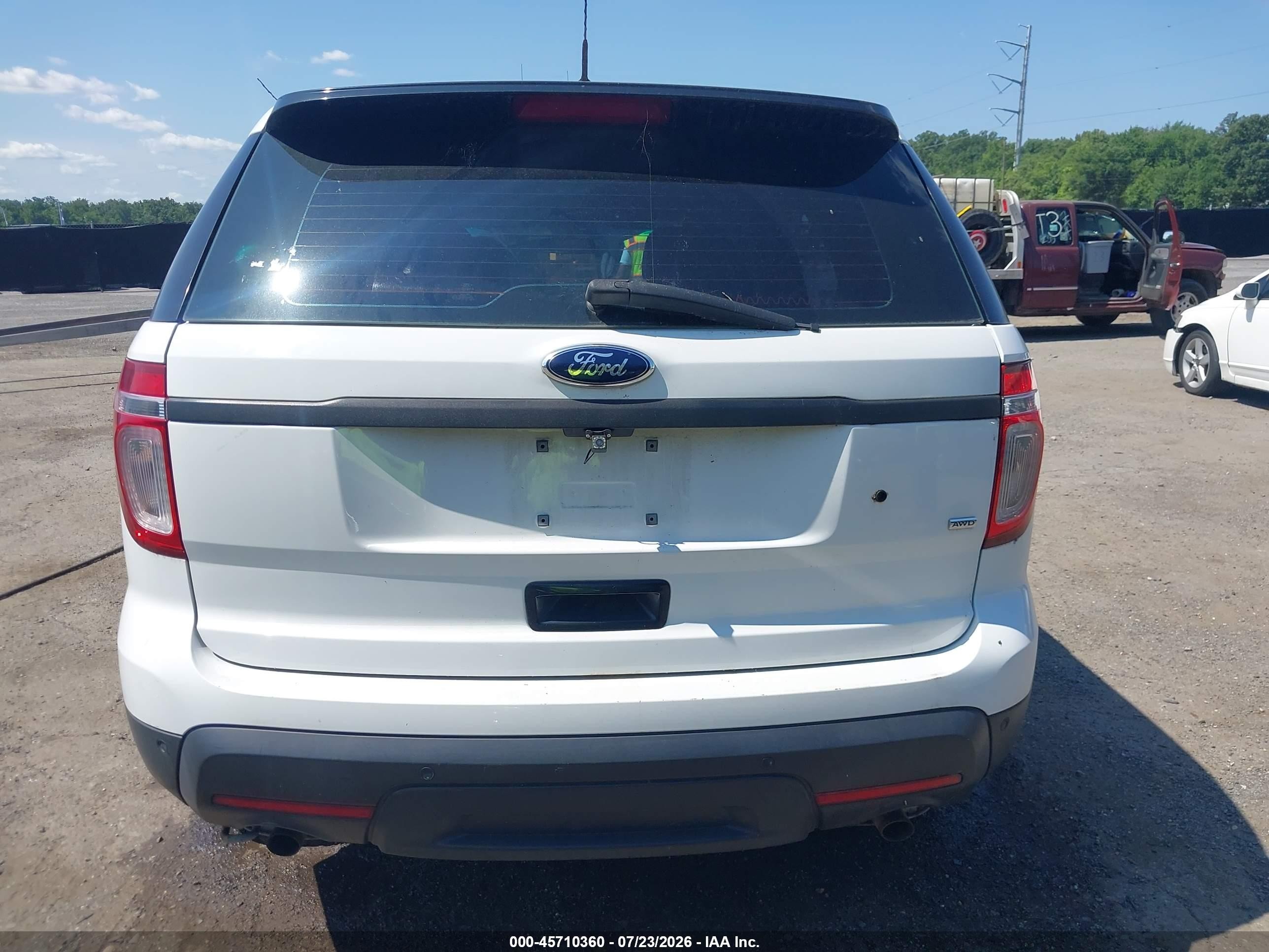 2013 Ford Utility Police Interceptor   Белый vin: 1FM5K8AR3DGA22241
