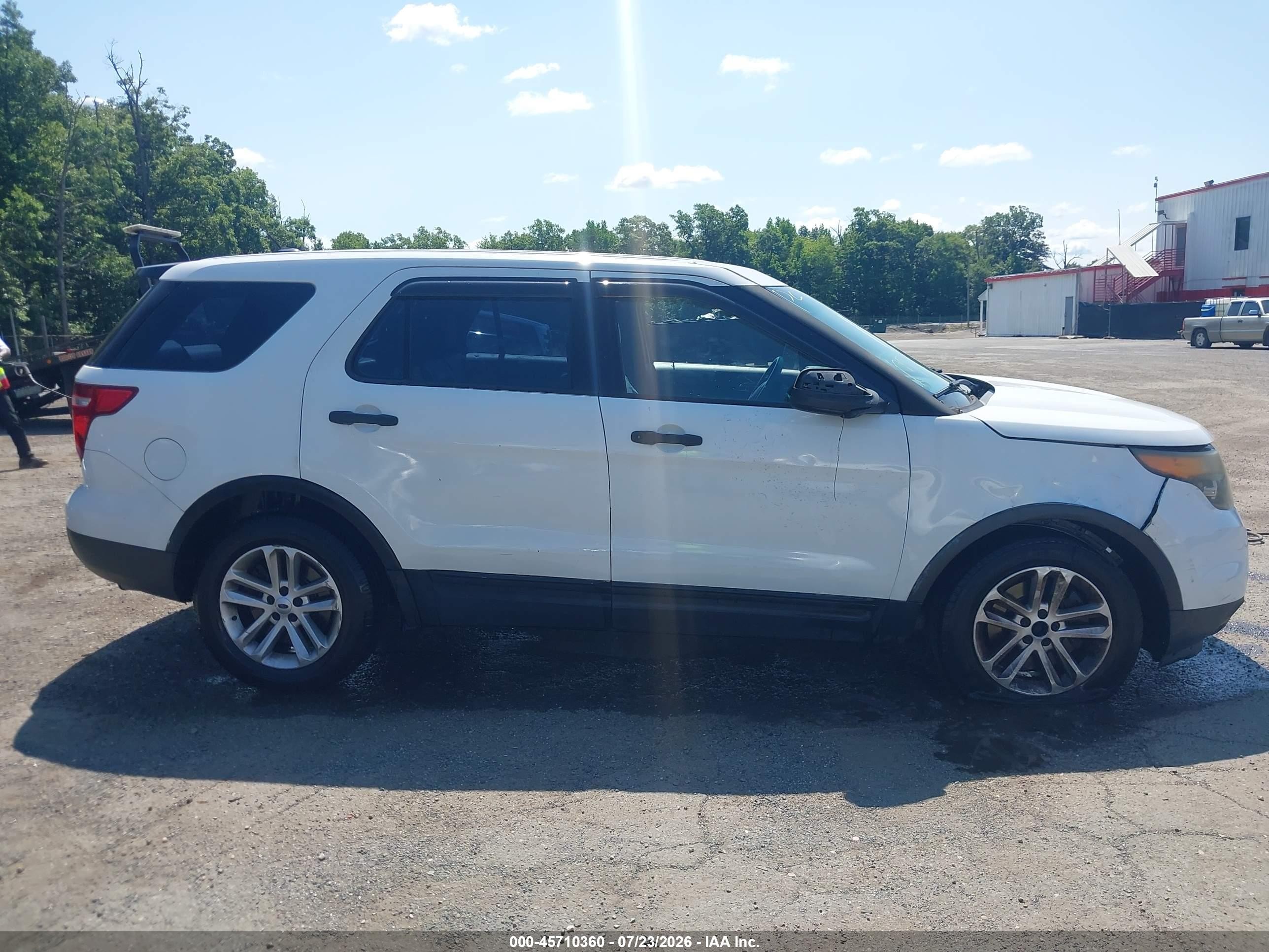 2013 Ford Utility Police Interceptor   Белый vin: 1FM5K8AR3DGA22241