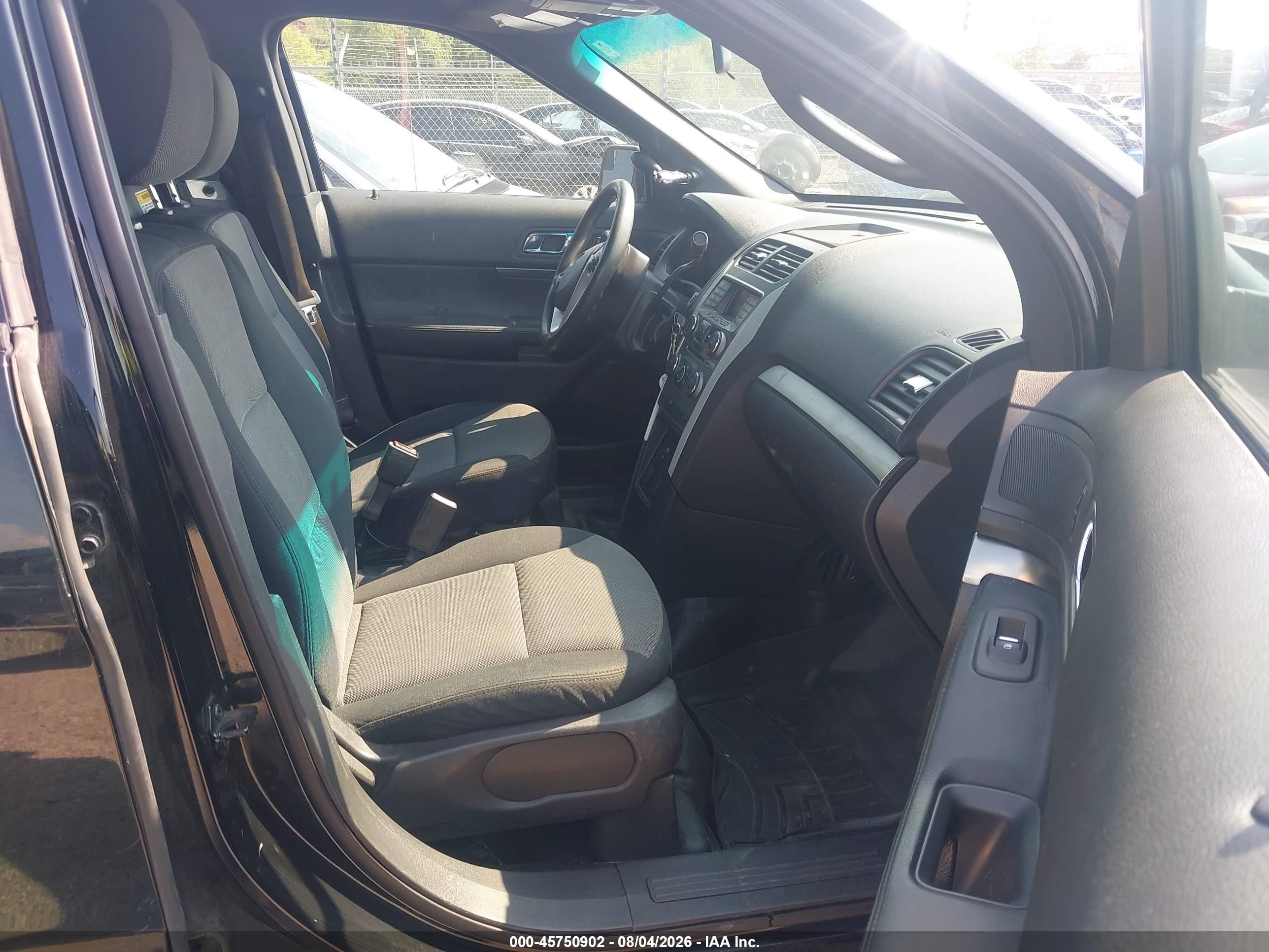 2013 Ford Utility Police Interceptor   Черный vin: 1FM5K8AR3DGC87077