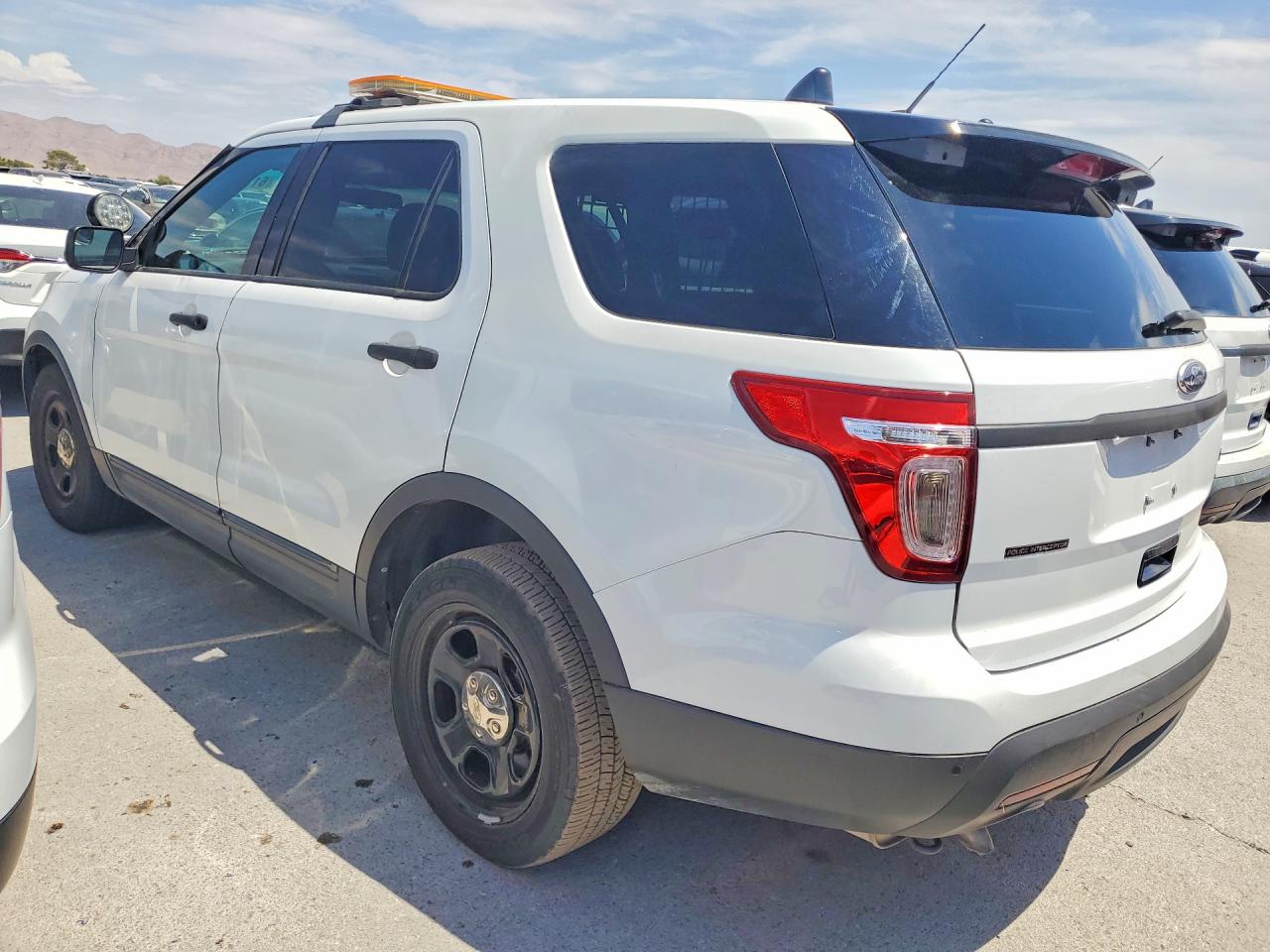 2014 Ford Explorer Police Interceptor White vin: 1FM5K8AR3EGA75913