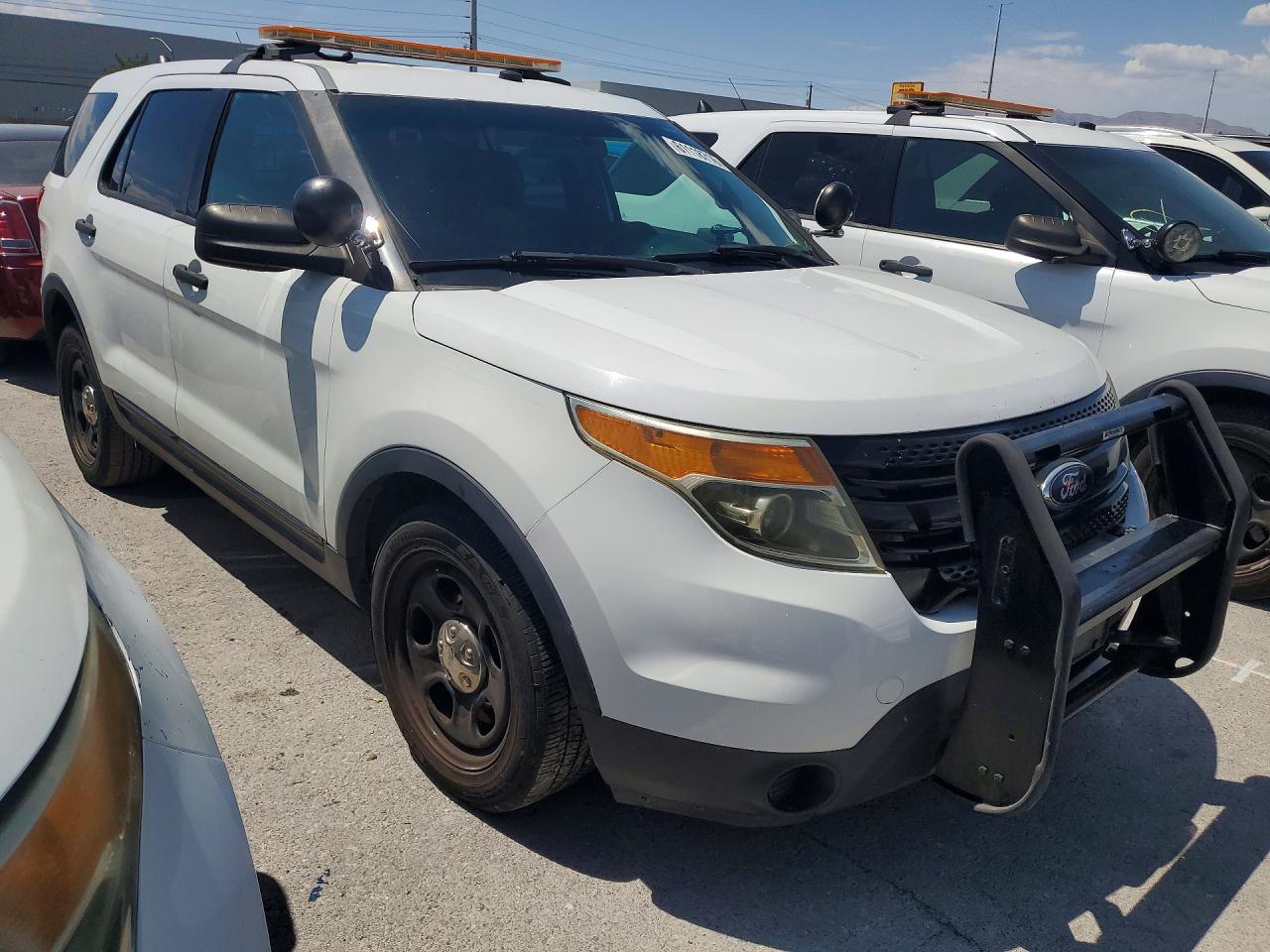 2014 Ford Explorer Police Interceptor White vin: 1FM5K8AR3EGA75913