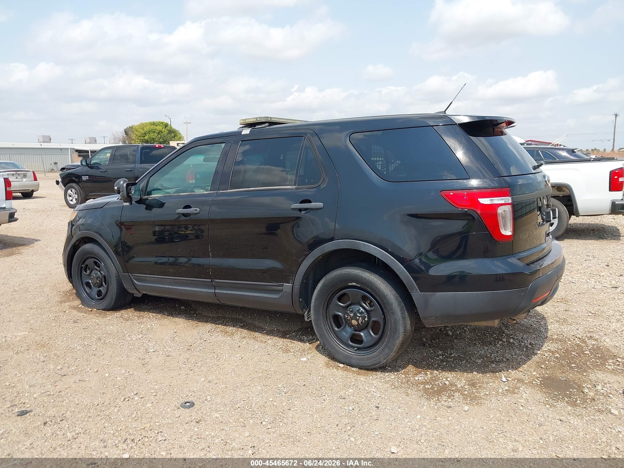 2015 Ford Utility Police Interceptor   Черный vin: 1FM5K8AR3FGA04387