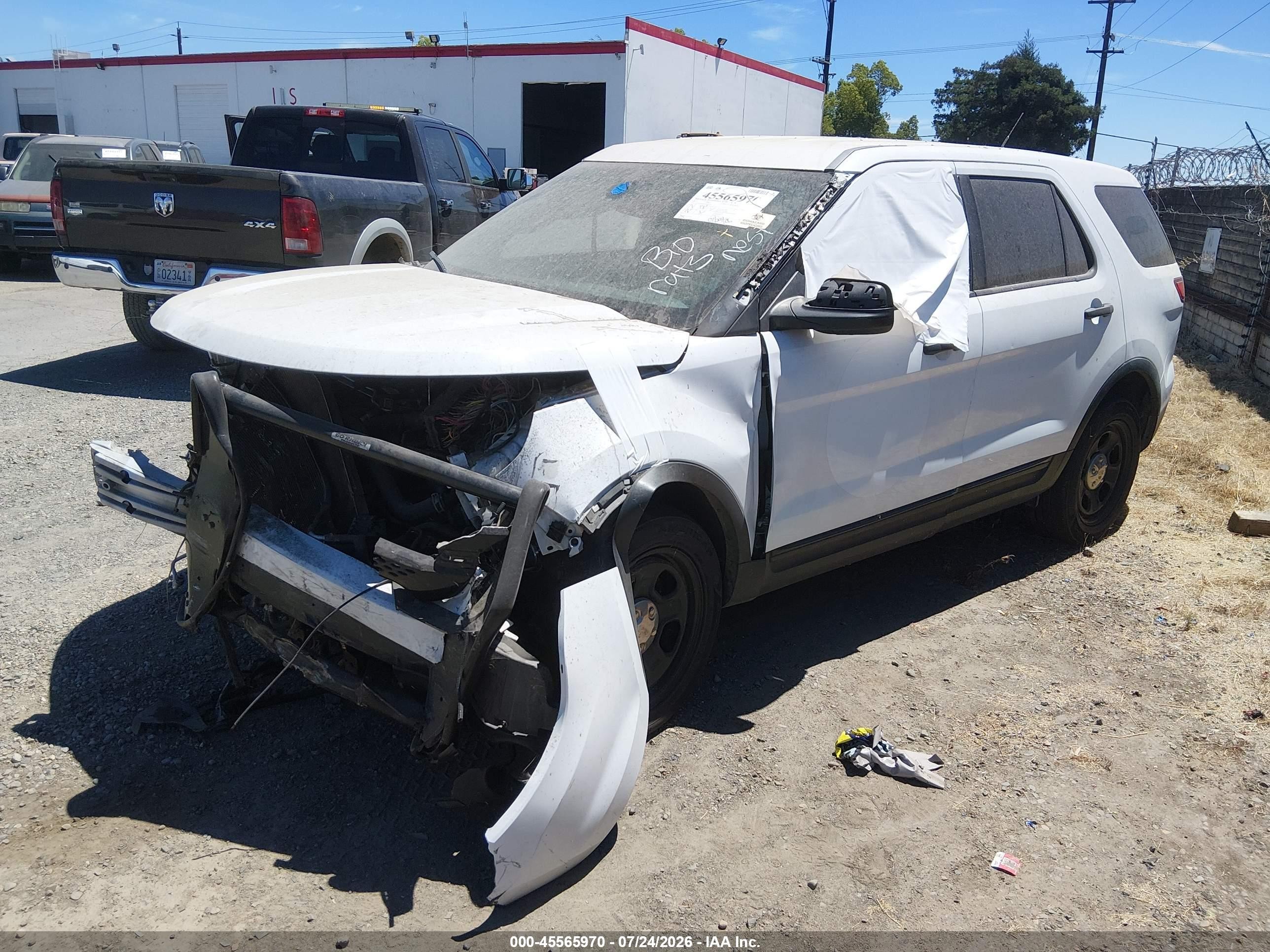 2015 Ford Utility Police Interceptor   White vin: 1FM5K8AR3FGB75740