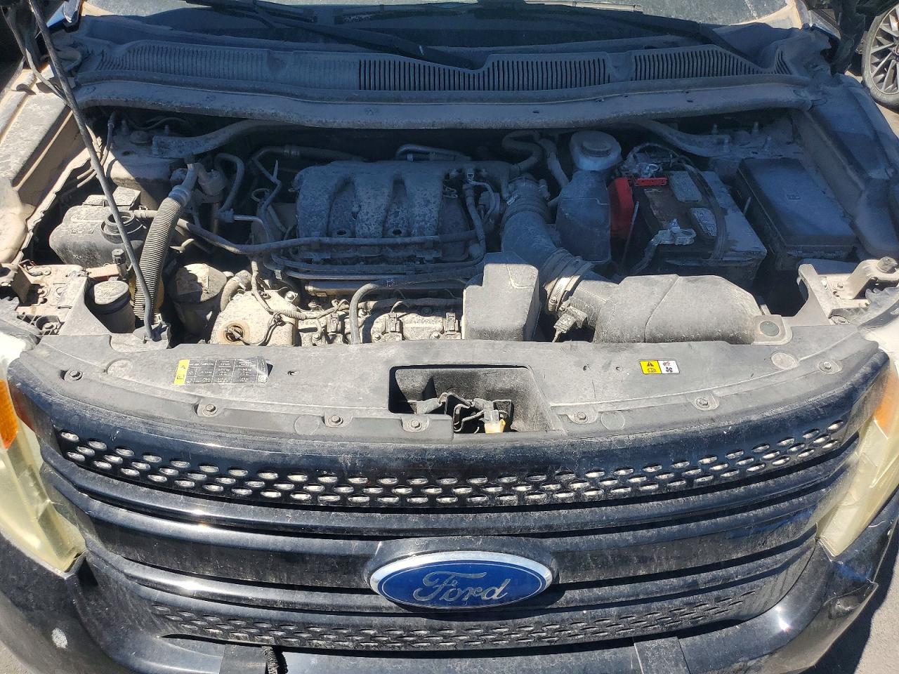 2015 Ford Explorer Two Tone vin: 1FM5K8AR3FGC27075