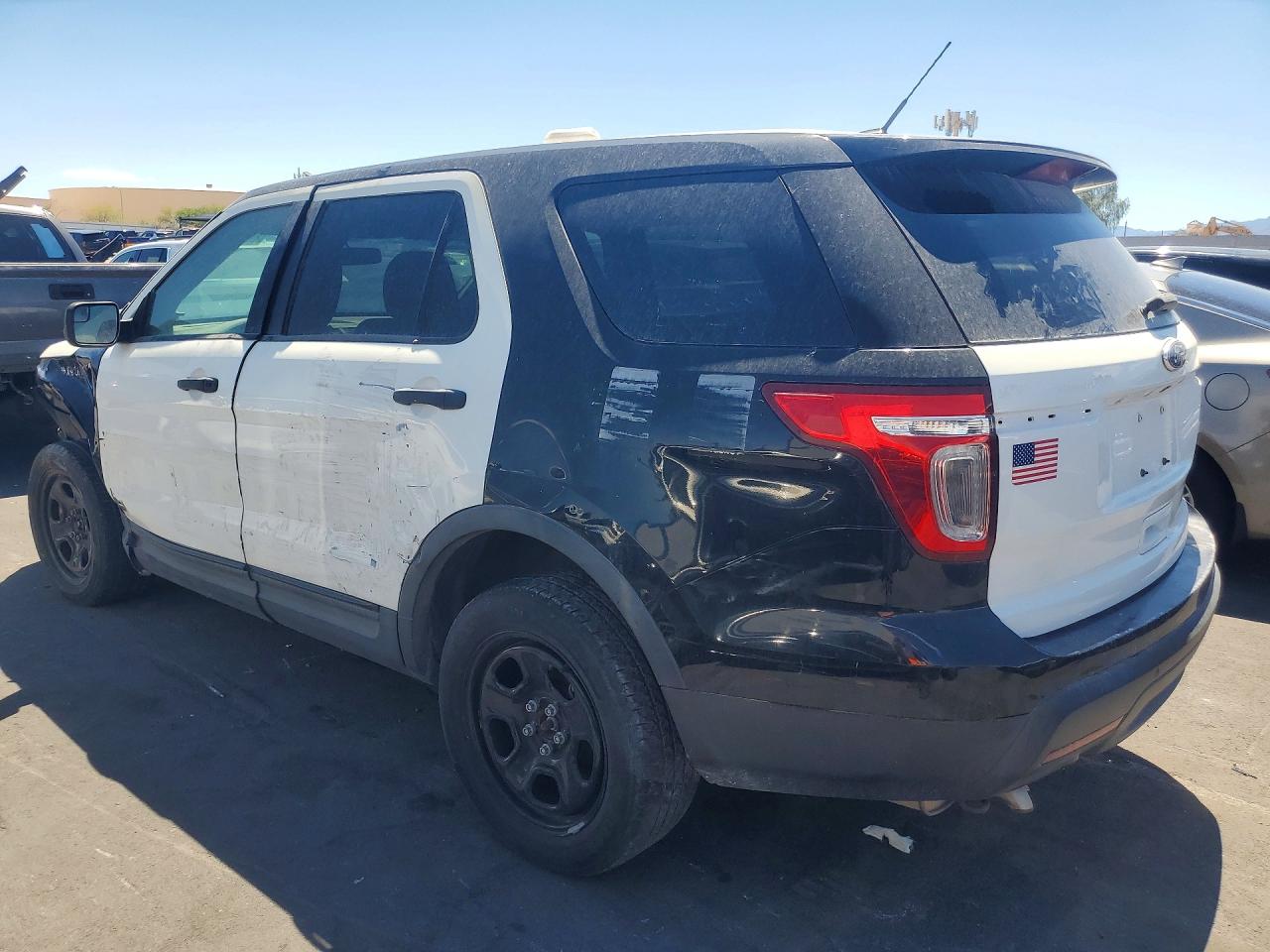 2015 Ford Explorer Two Tone vin: 1FM5K8AR3FGC27075