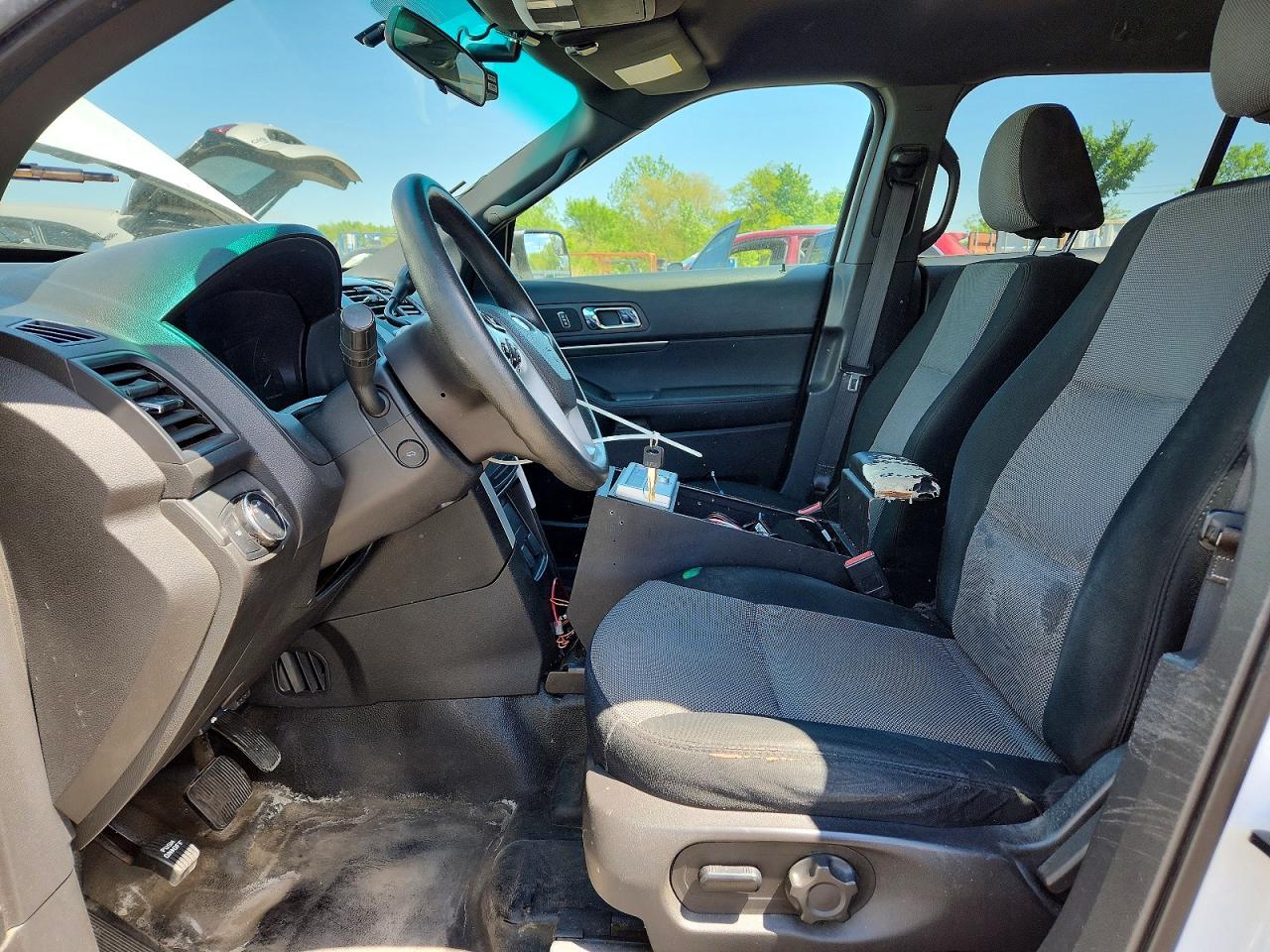 2014 Ford Explorer White vin: 1FM5K8AR4EGA70669