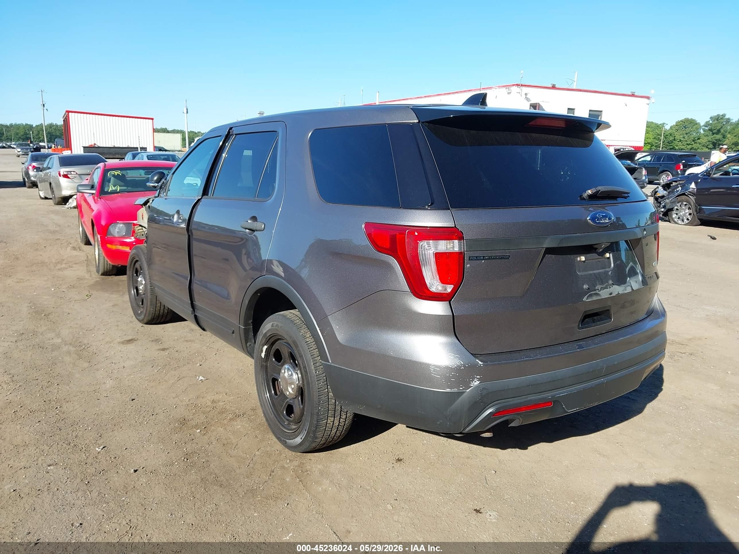 2017 Ford Utility Police Interceptor   Серый vin: 1FM5K8AR4HGC41330