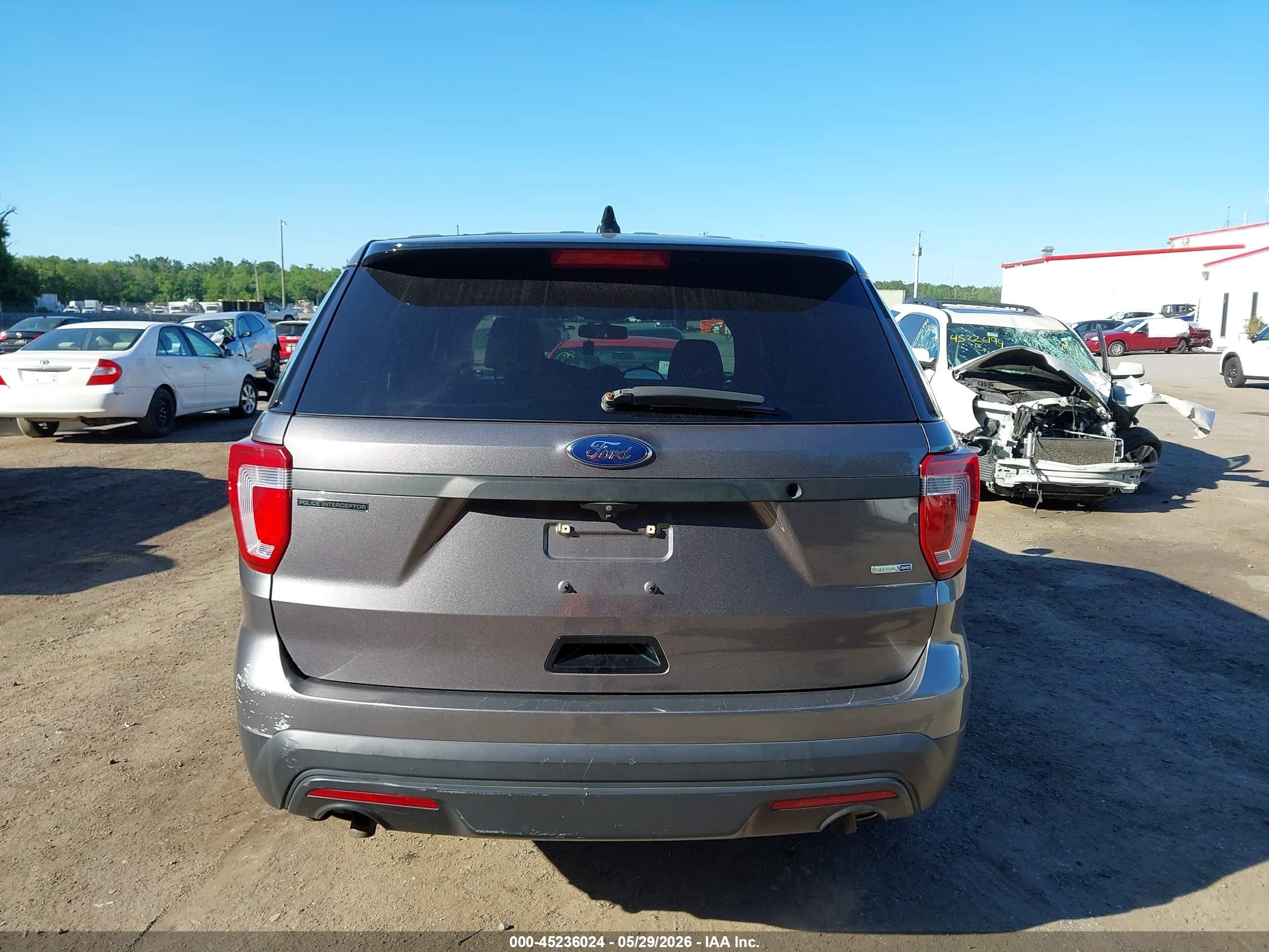 2017 Ford Utility Police Interceptor   Серый vin: 1FM5K8AR4HGC41330