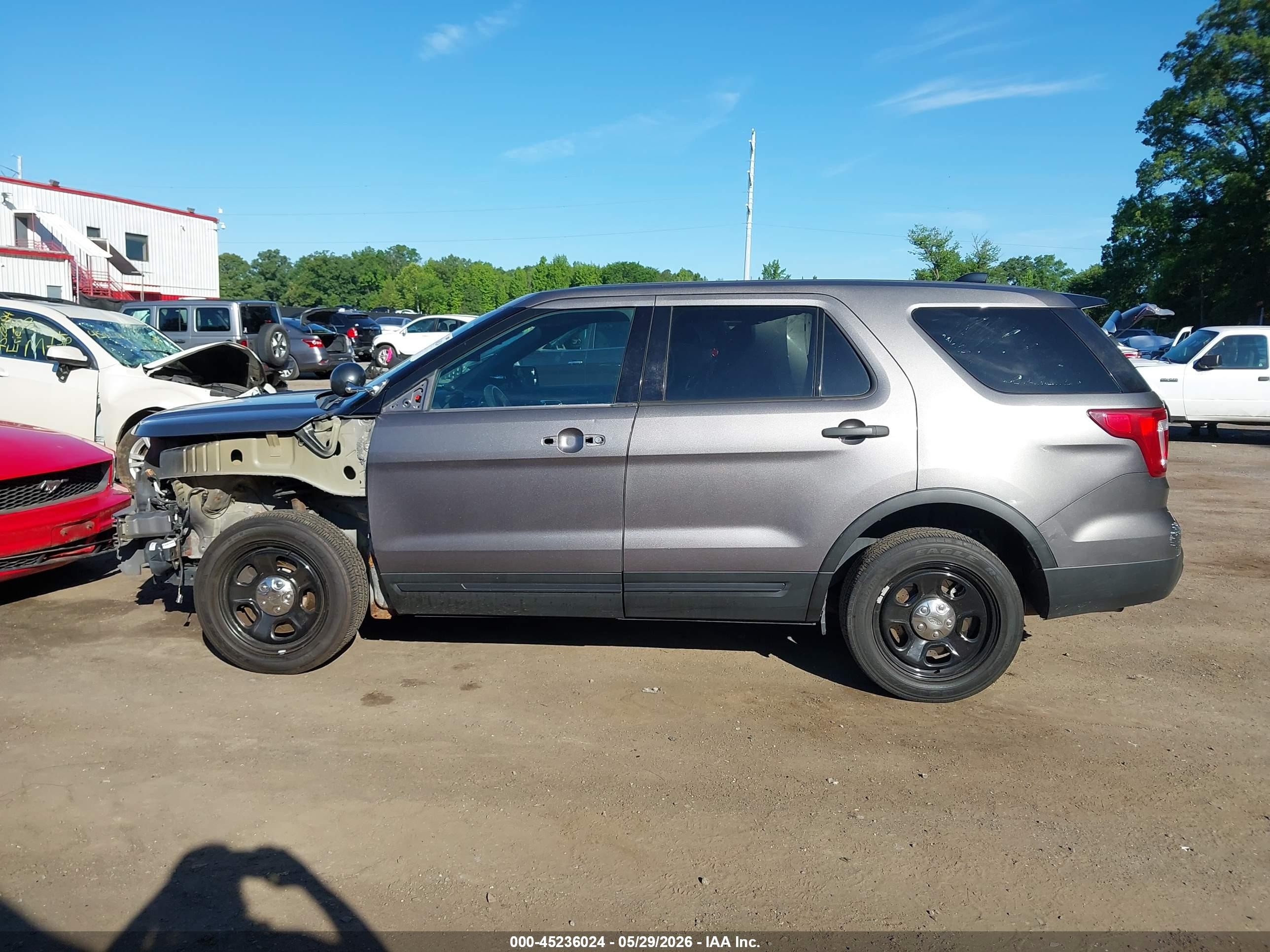 2017 Ford Utility Police Interceptor   Серый vin: 1FM5K8AR4HGC41330