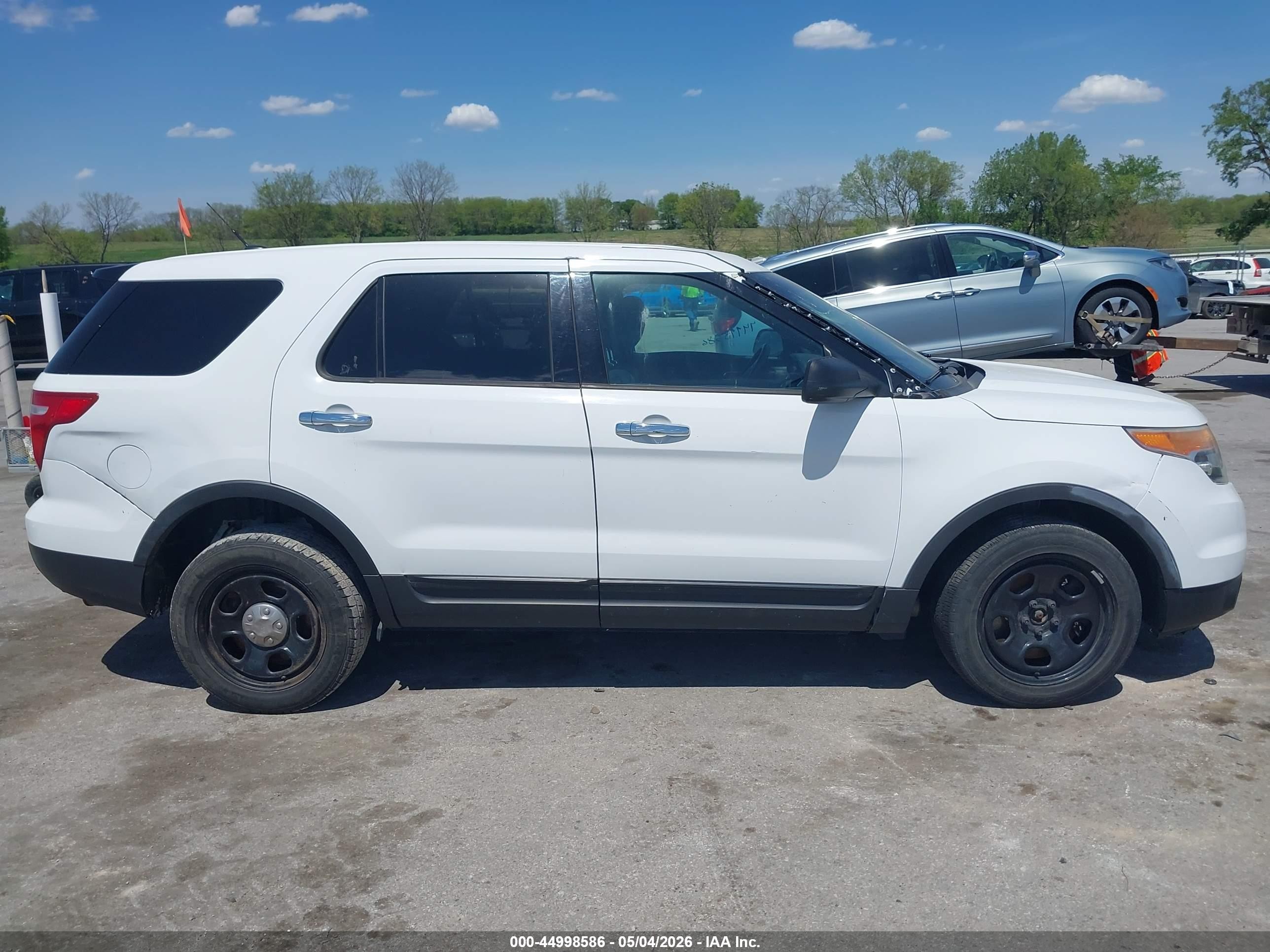 2014 Ford Utility Police Interceptor   Белый vin: 1FM5K8AR5EGA44775