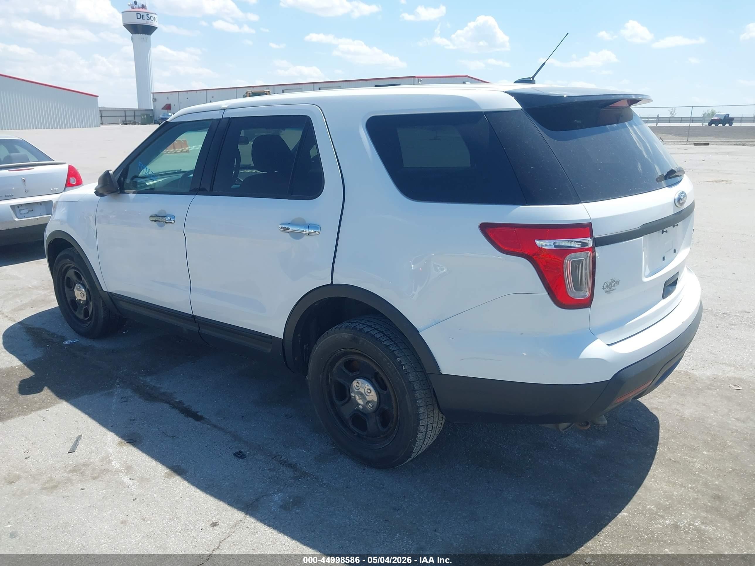 2014 Ford Utility Police Interceptor   Белый vin: 1FM5K8AR5EGA44775