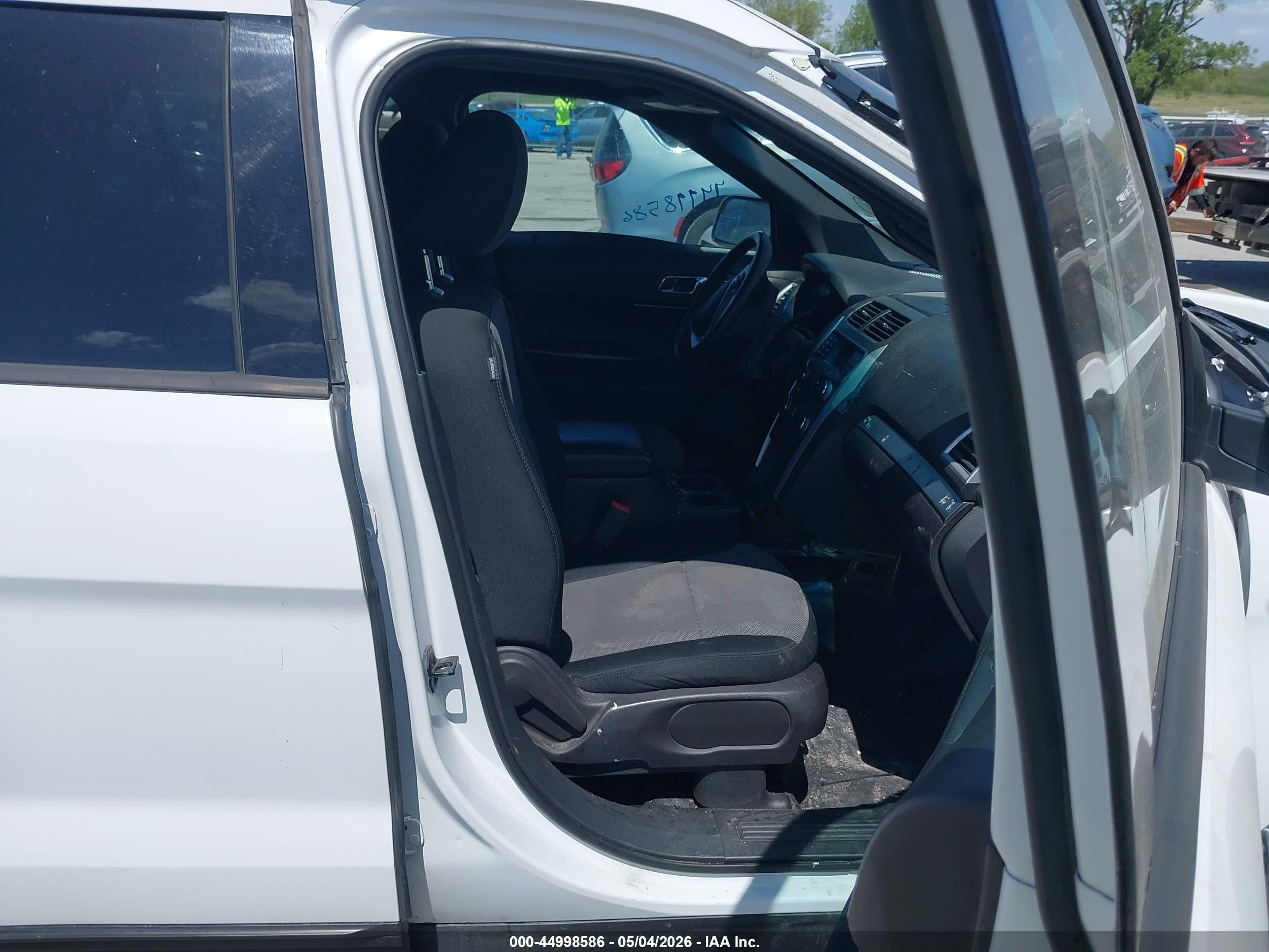 2014 Ford Utility Police Interceptor   Белый vin: 1FM5K8AR5EGA44775