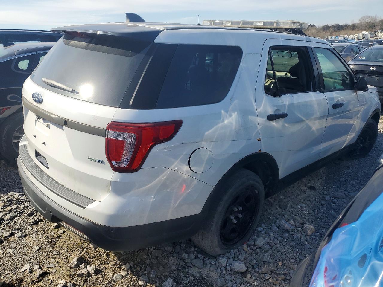 2019 Ford Explorer Police Interceptor White vin: 1FM5K8AR5KGA29205