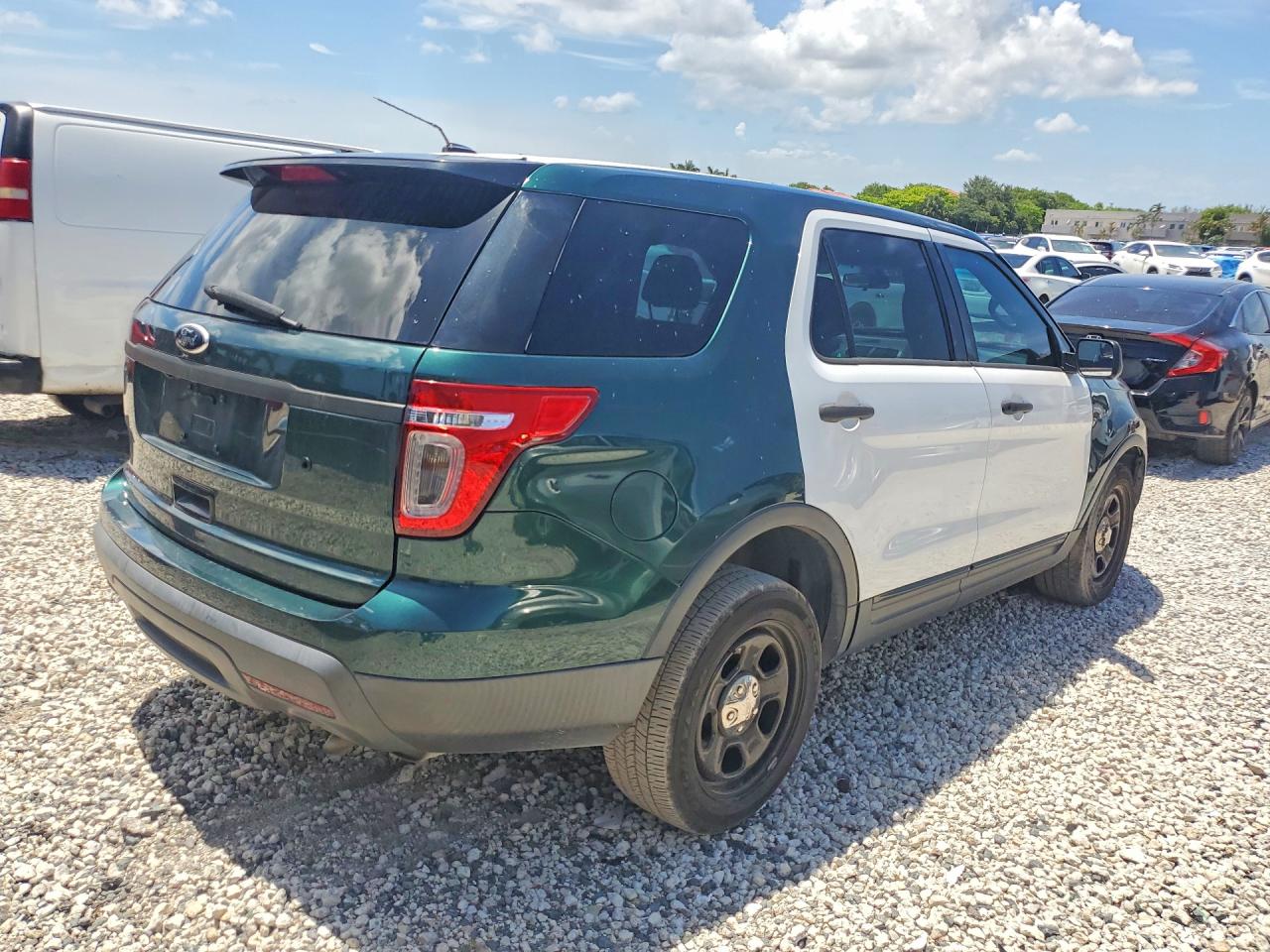 2013 Ford Explorer Police Interceptor Two Tone vin: 1FM5K8AR6DGA51474