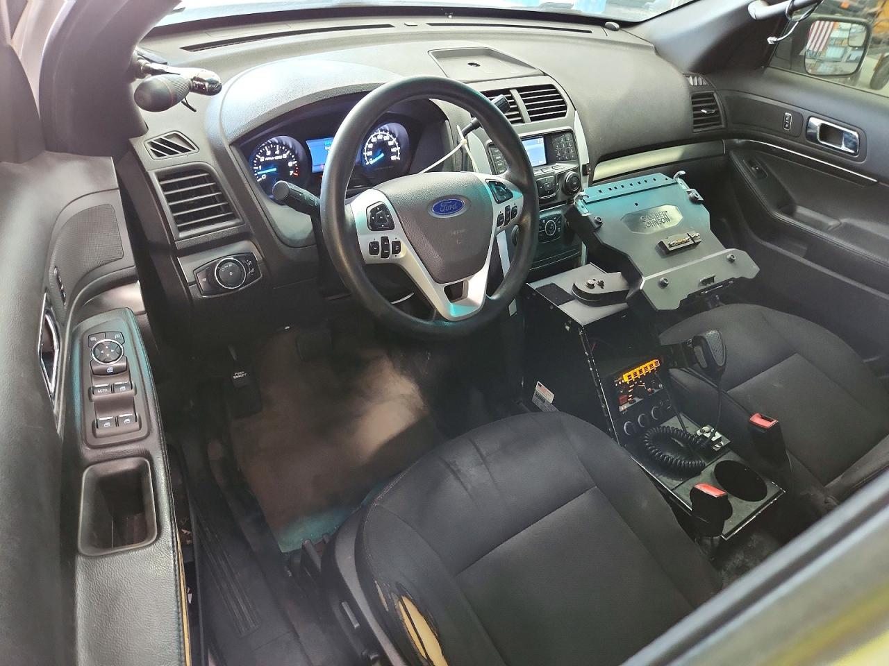 2015 Ford Explorer Police Interceptor White vin: 1FM5K8AR6FGC41634