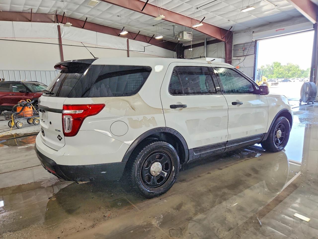 2015 Ford Explorer Police Interceptor White vin: 1FM5K8AR6FGC41634